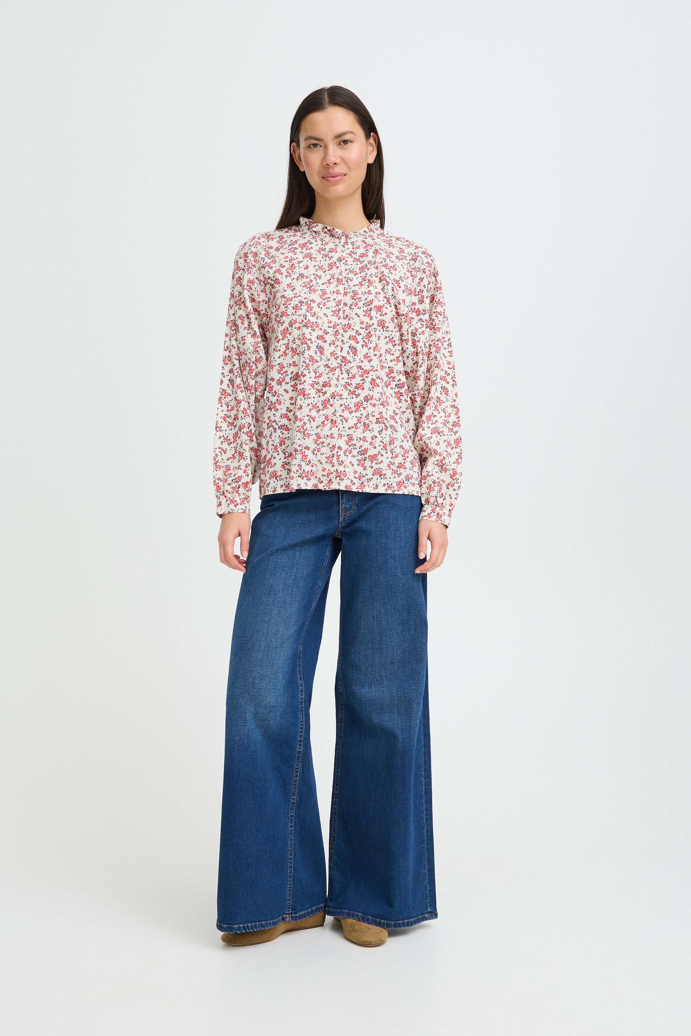 IHQWINA Shirt LOOKBOOK FRONT 20125170-900004157