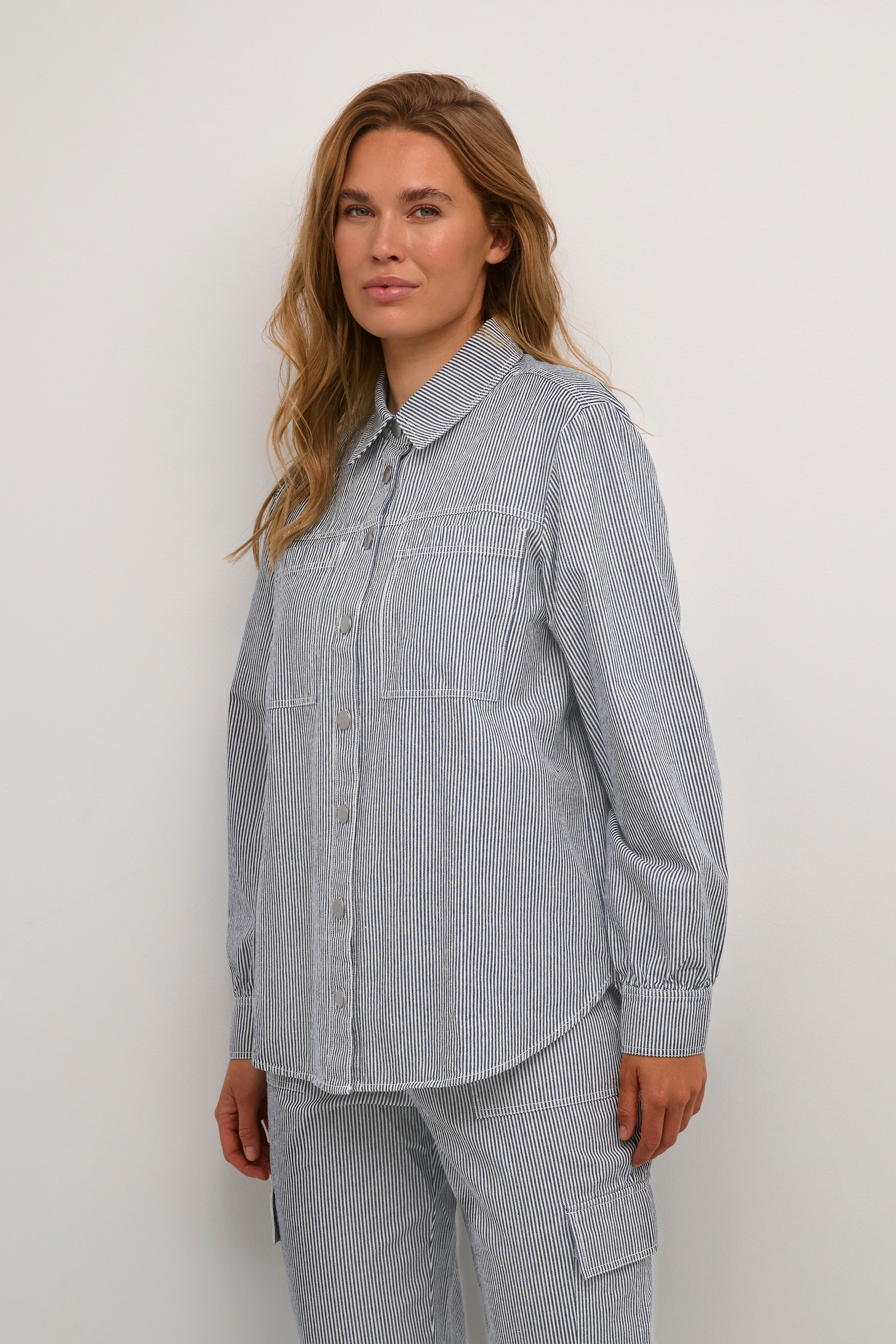 KAmarilla Shirt LOOKBOOK FRONT 10508579-104850