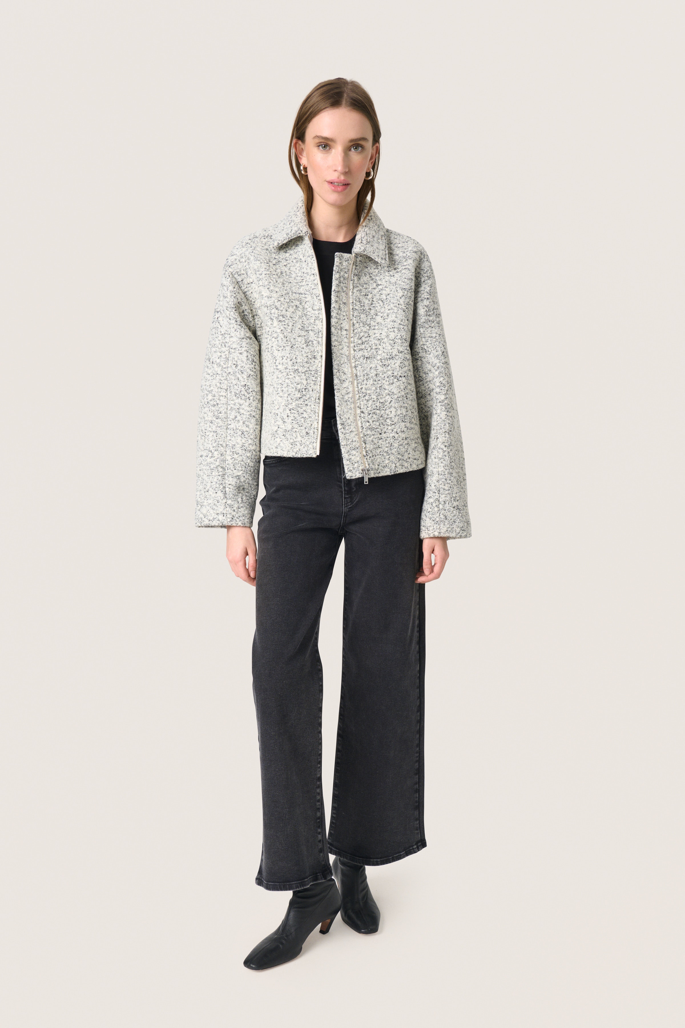 SLSibyll Outerwear LOOKBOOK FRONT 30408256-303706