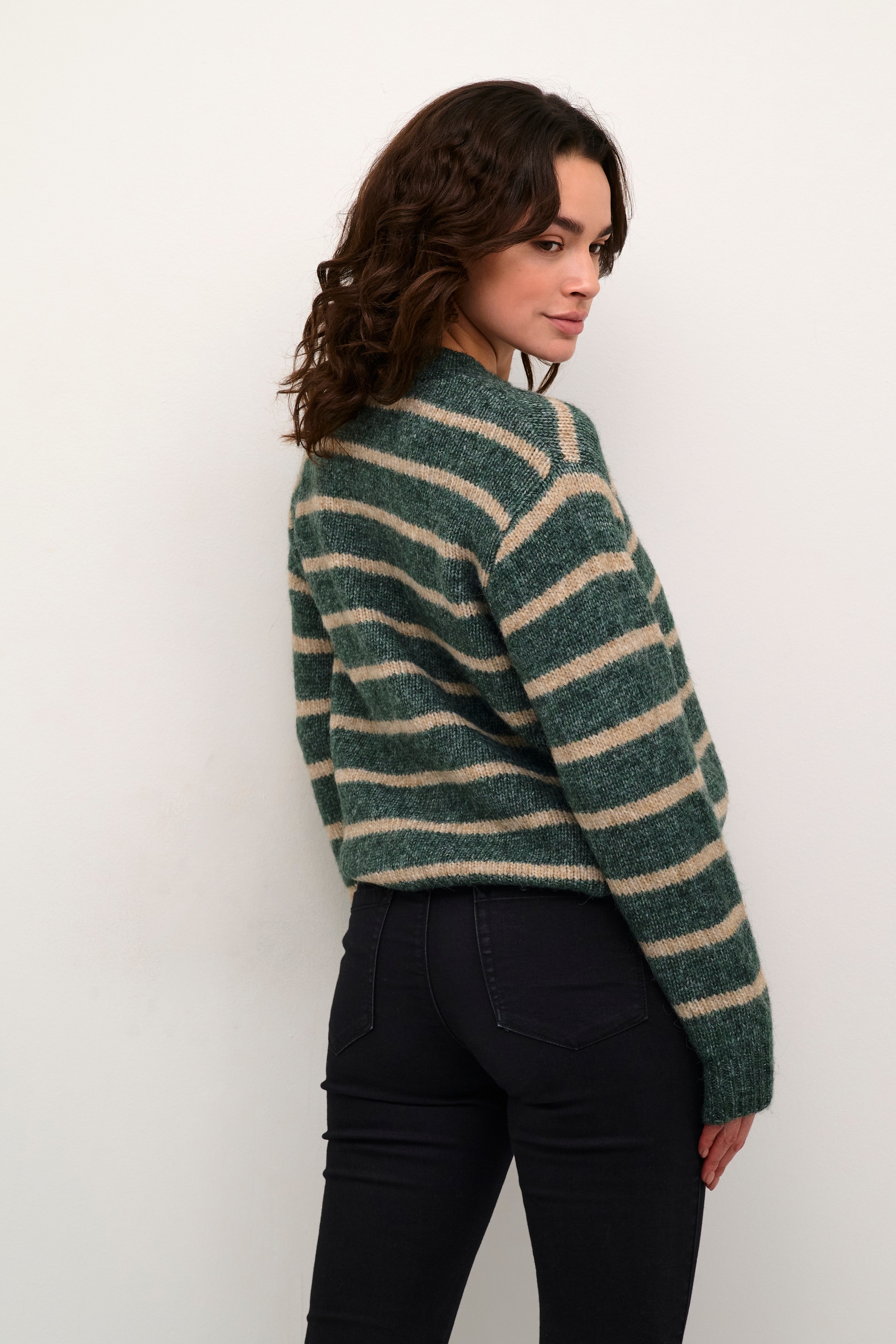 KAtrina Pullover LOOKBOOK BACK 10509257-106662