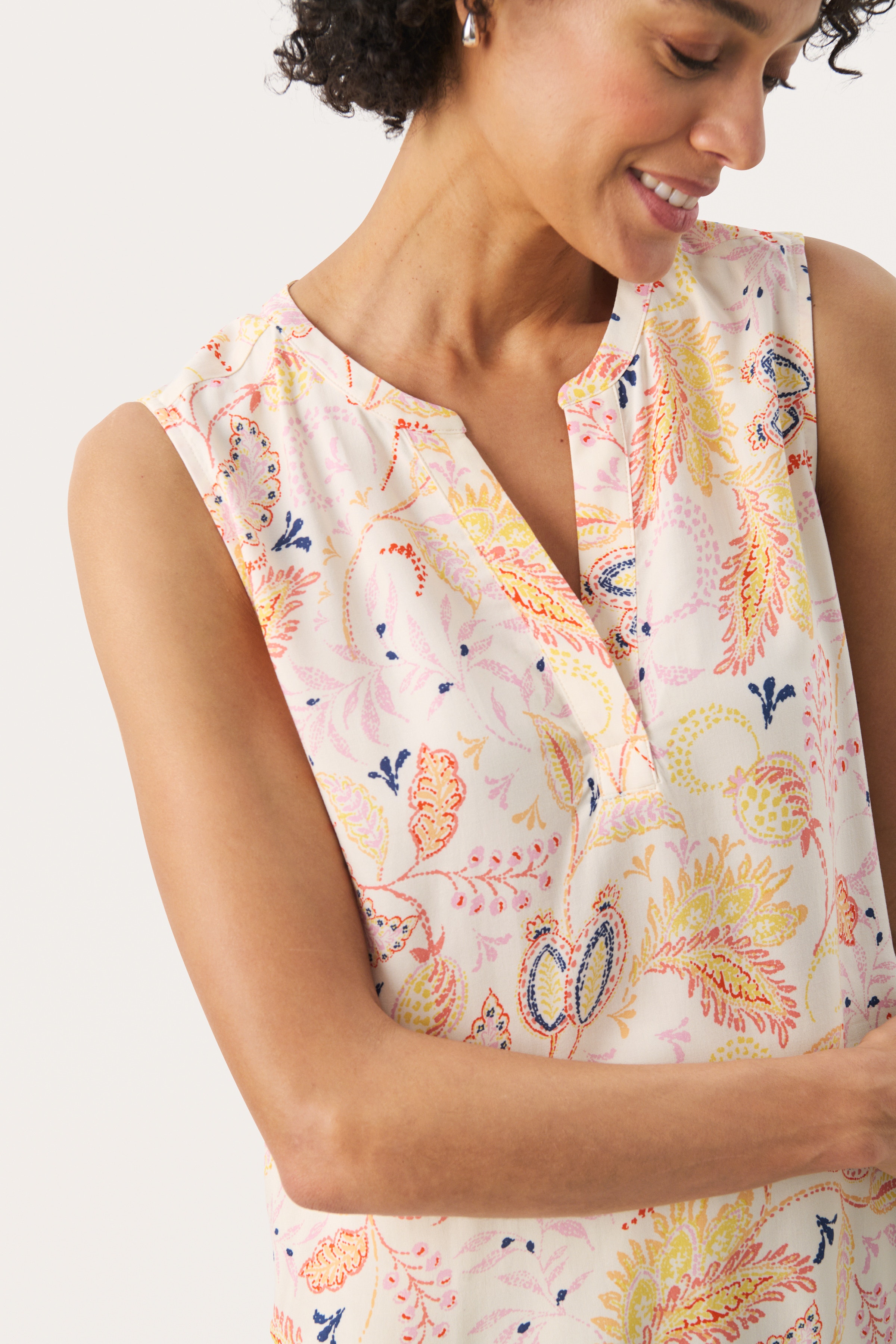 AndiaPW Bluse LOOKBOOK DETAIL 30308317-303803