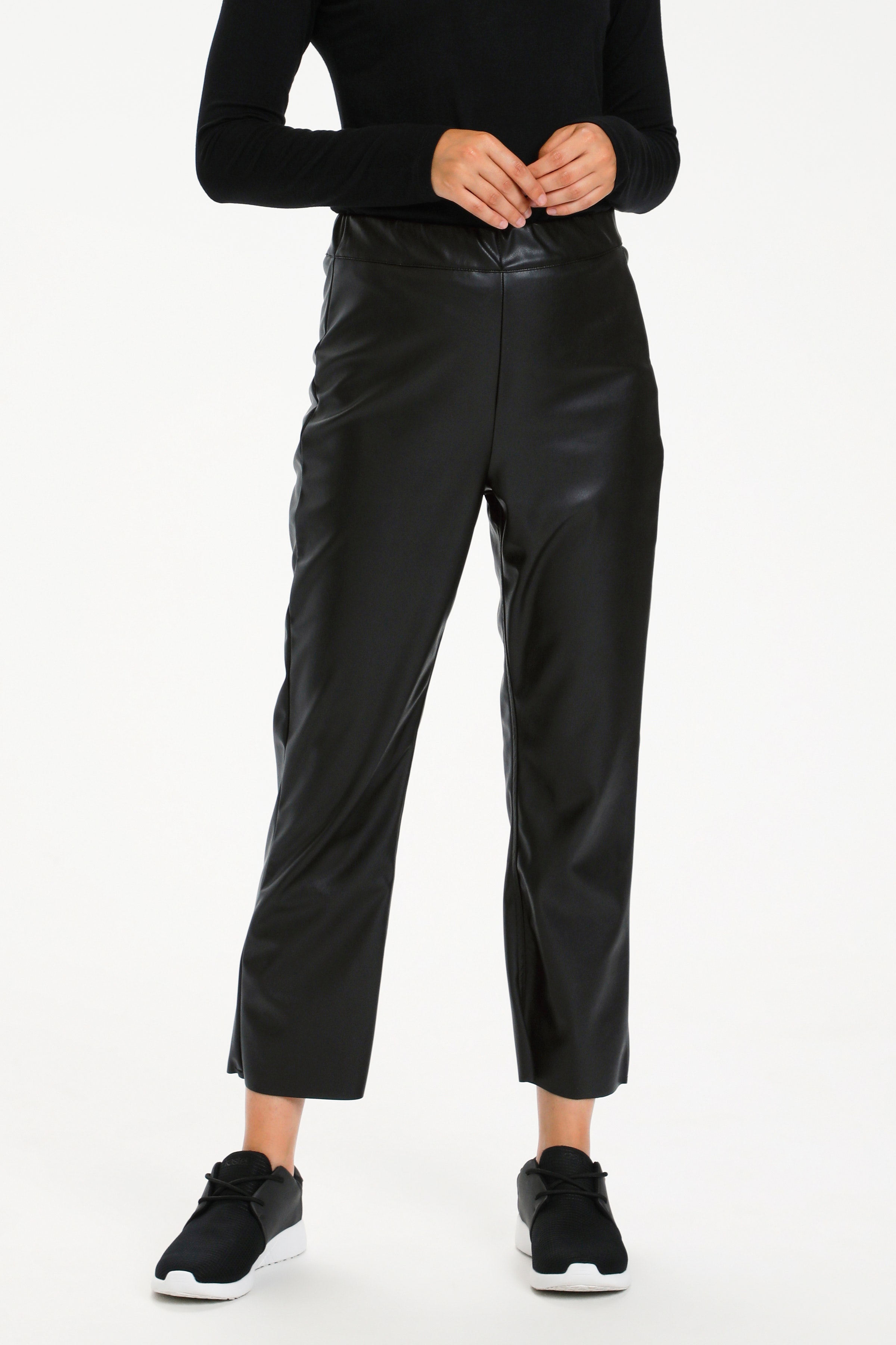 KAvirisa Fake Leather HW Pants Casual LOOKBOOK FRONT 10505806-100121