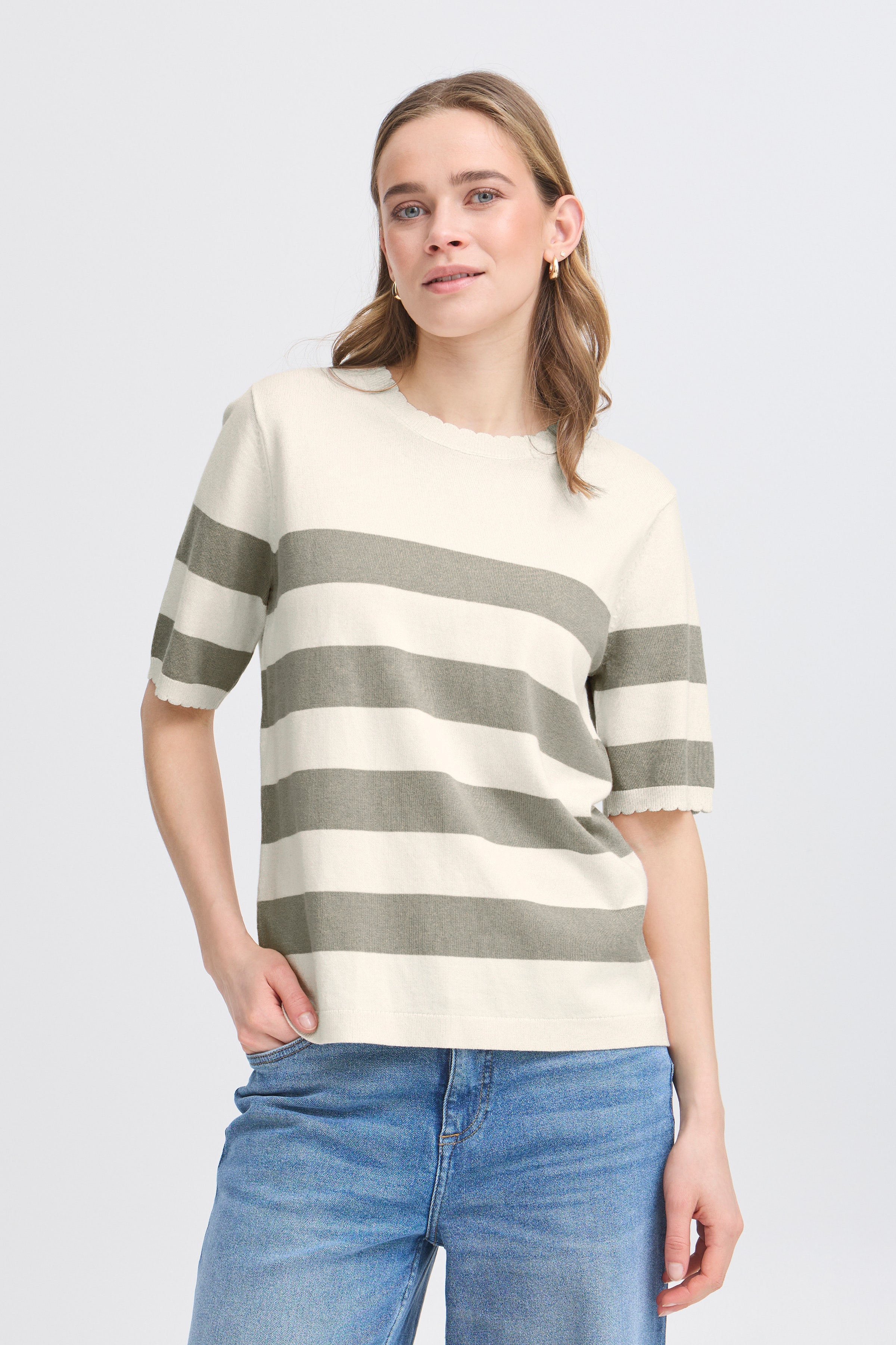 FRCONTRAST Pullover LOOKBOOK FRONT 20616246-205443