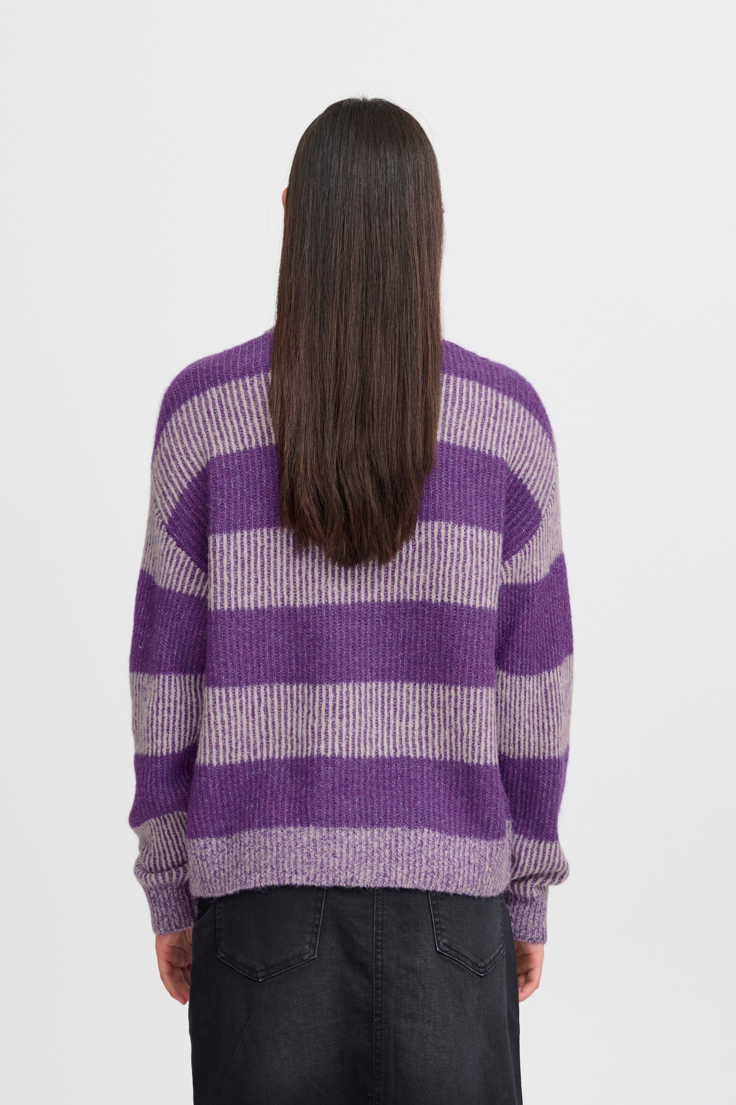 IHKAMARA Pullover LOOKBOOK BACK 20121401-193528