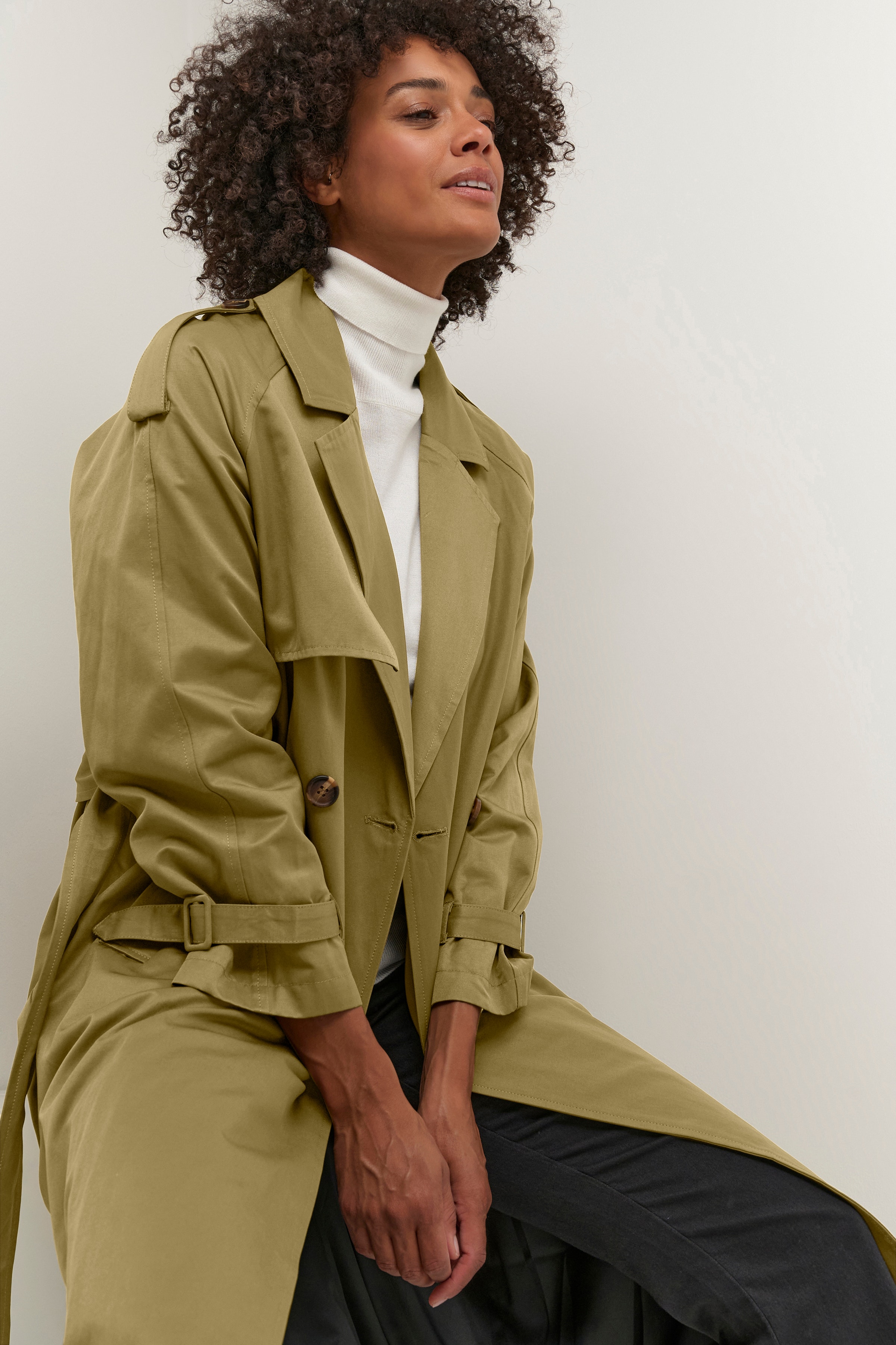 KAlena Trenchcoat LOOKBOOK DETAIL 10507180-180629