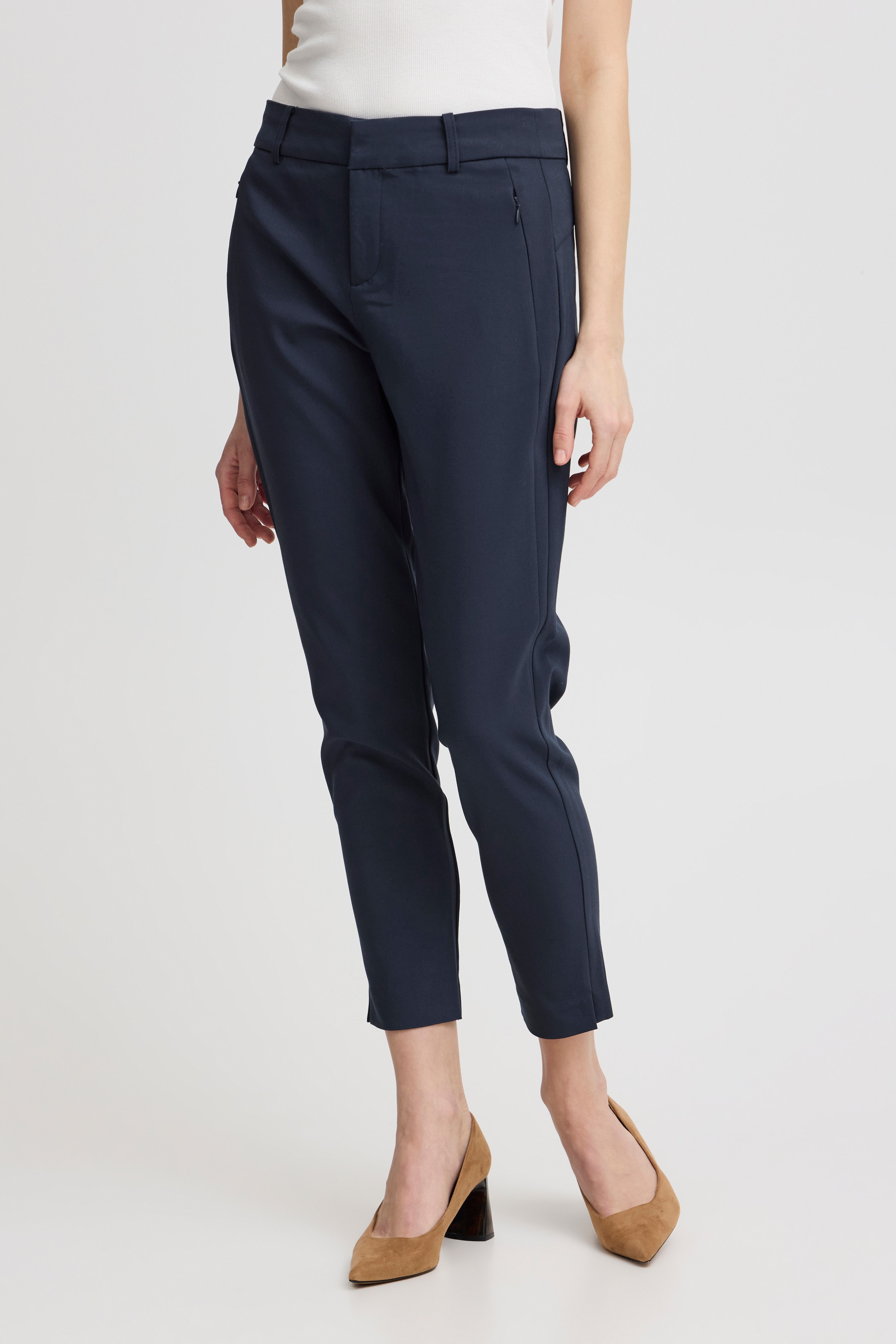 FRVITA Trousers LOOKBOOK FRONT 20610983-194010