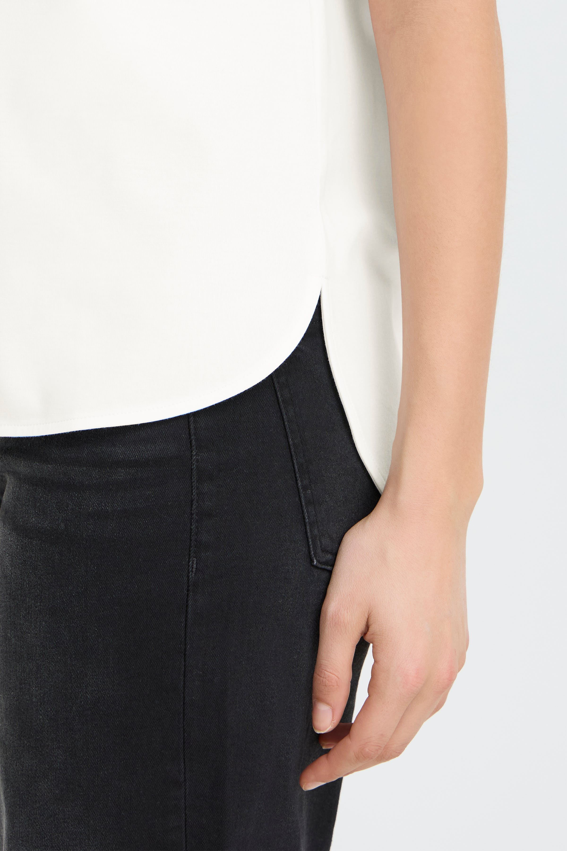 IHREBELLY T-shirt LOOKBOOK DETAIL 20125199-114201