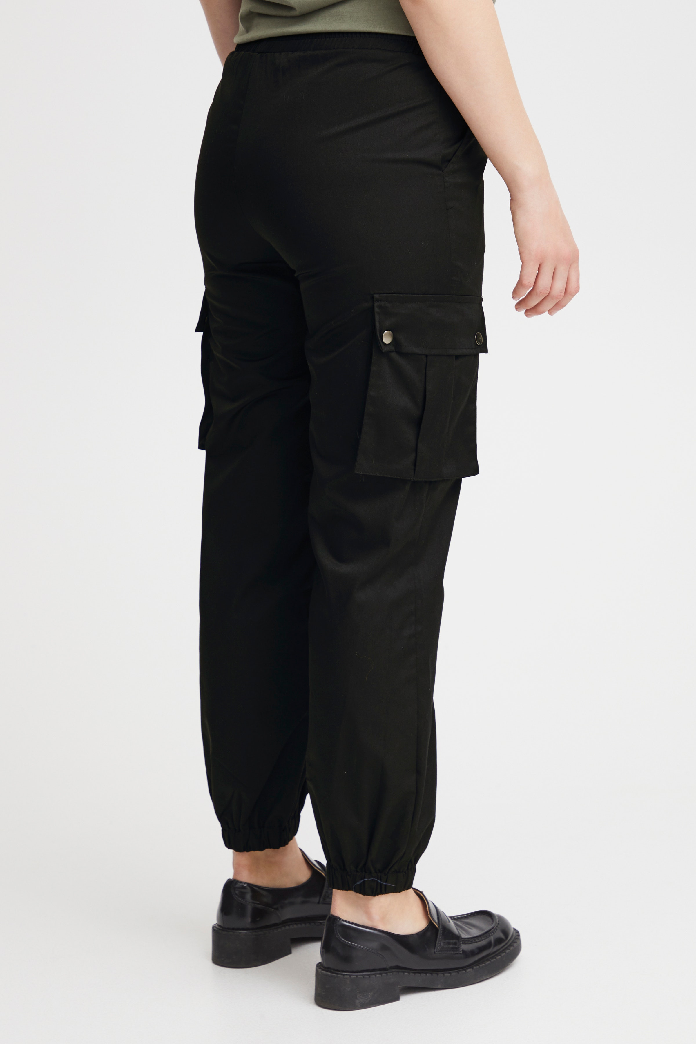 FXCOVINA Trousers LOOKBOOK FRONT 20613131-200113