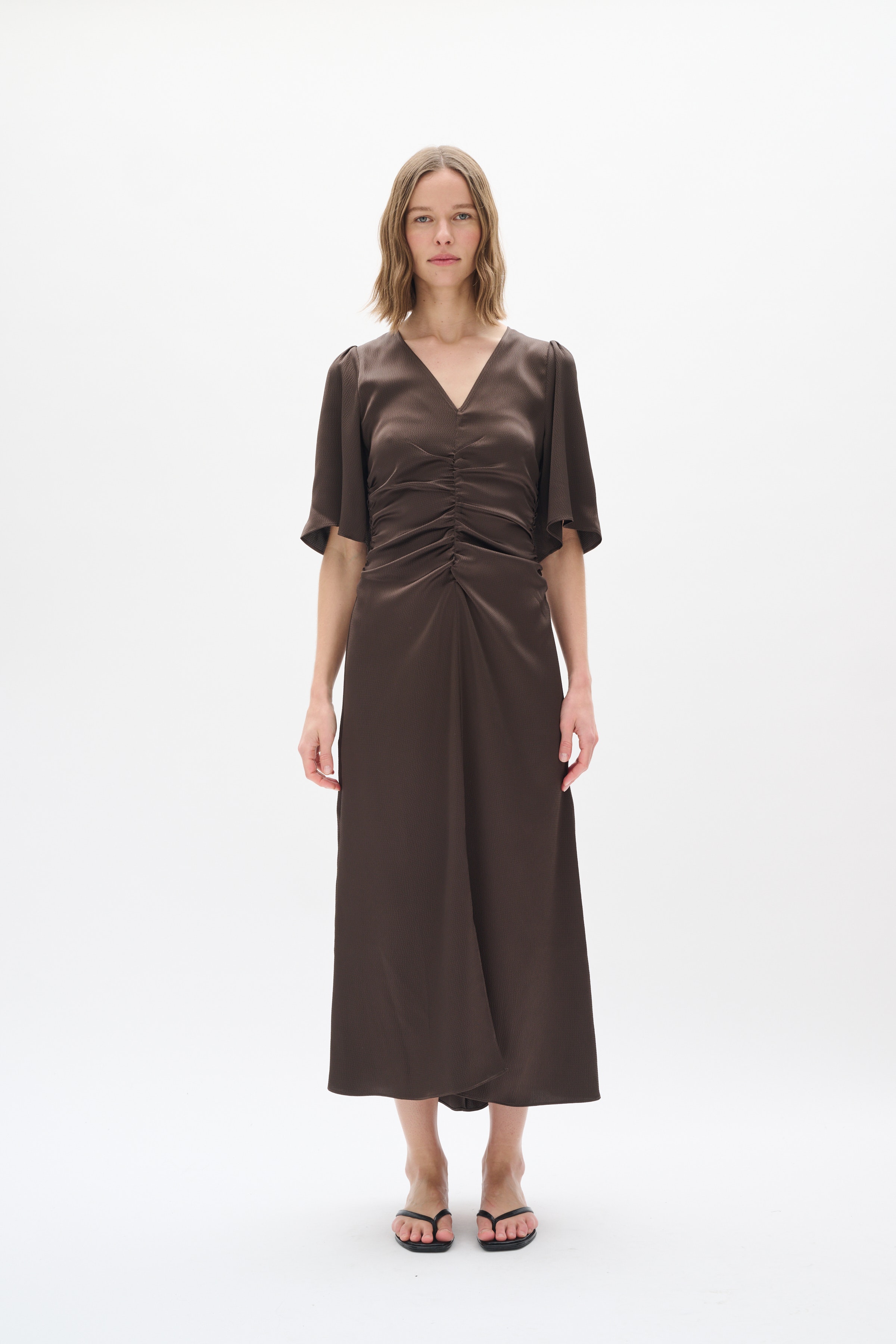 SendraIW Fitted Kjole LOOKBOOK FRONT 30110791-190910