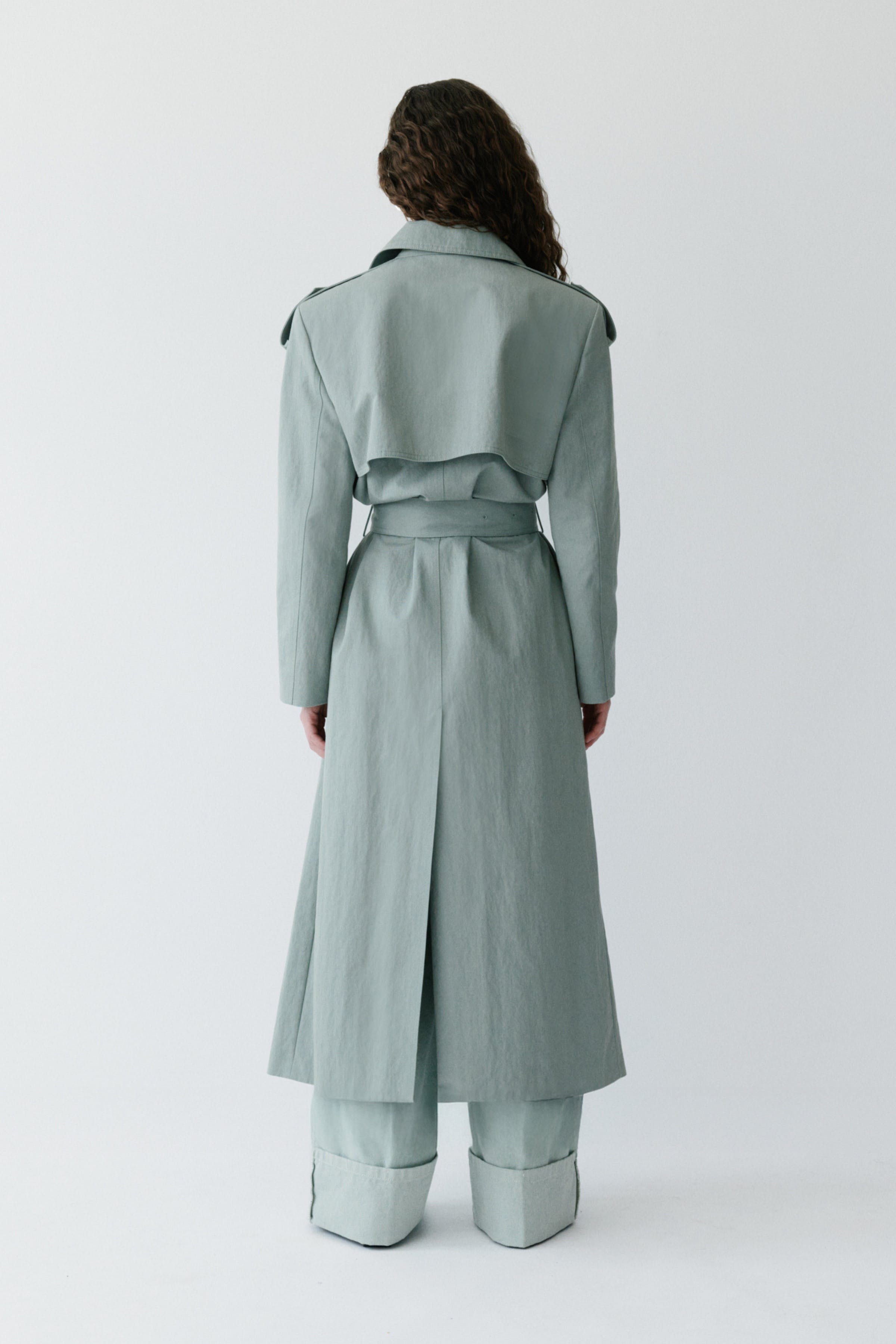 CODIE Coat LOOKBOOK BACK 30600572-GR557