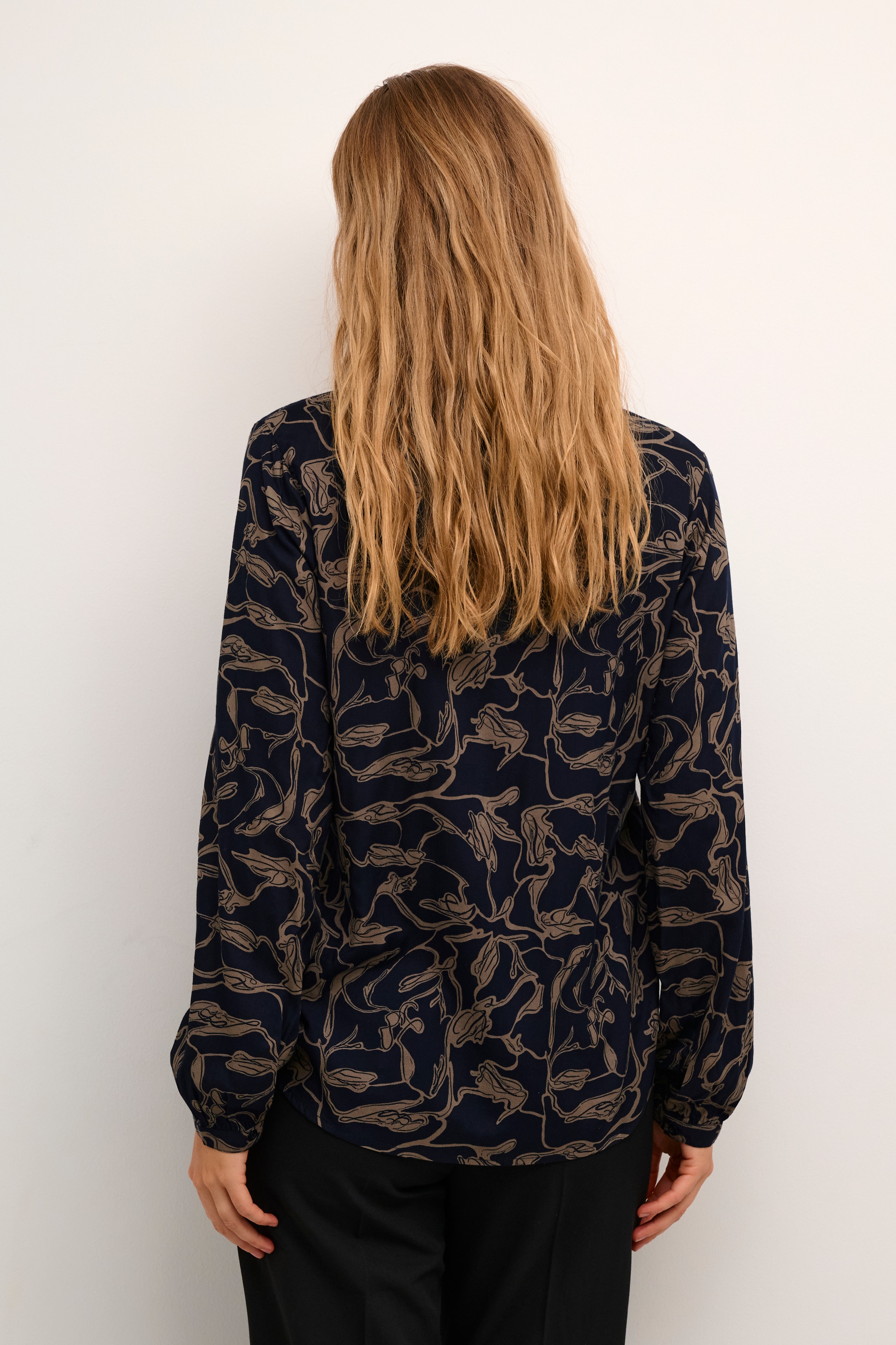 KAelse Bluse LOOKBOOK BACK 10508677-105688