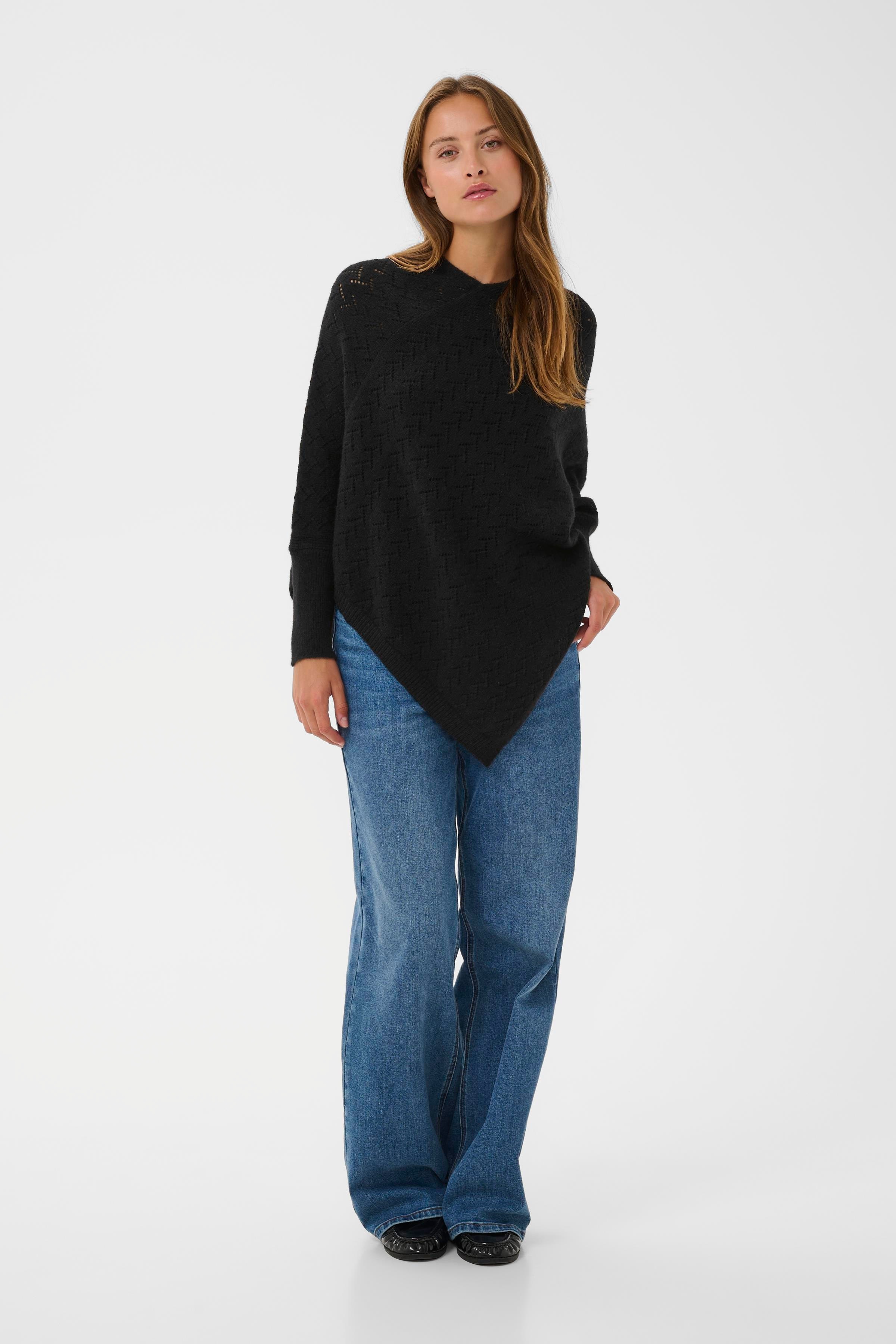 KAoline Poncho LOOKBOOK FRONT 10510915-100121