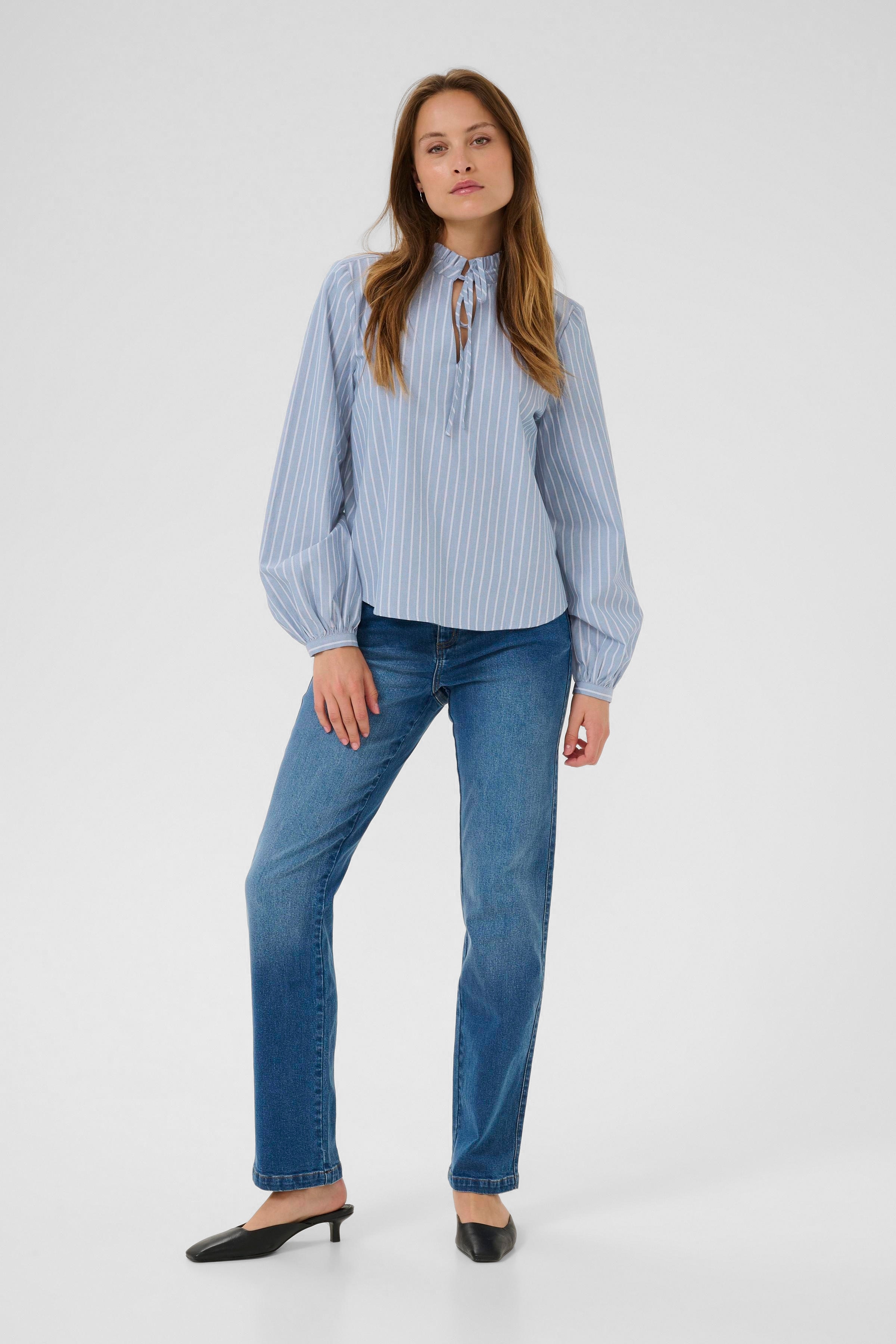 KAmilina Blus LOOKBOOK FRONT 10510643-108274