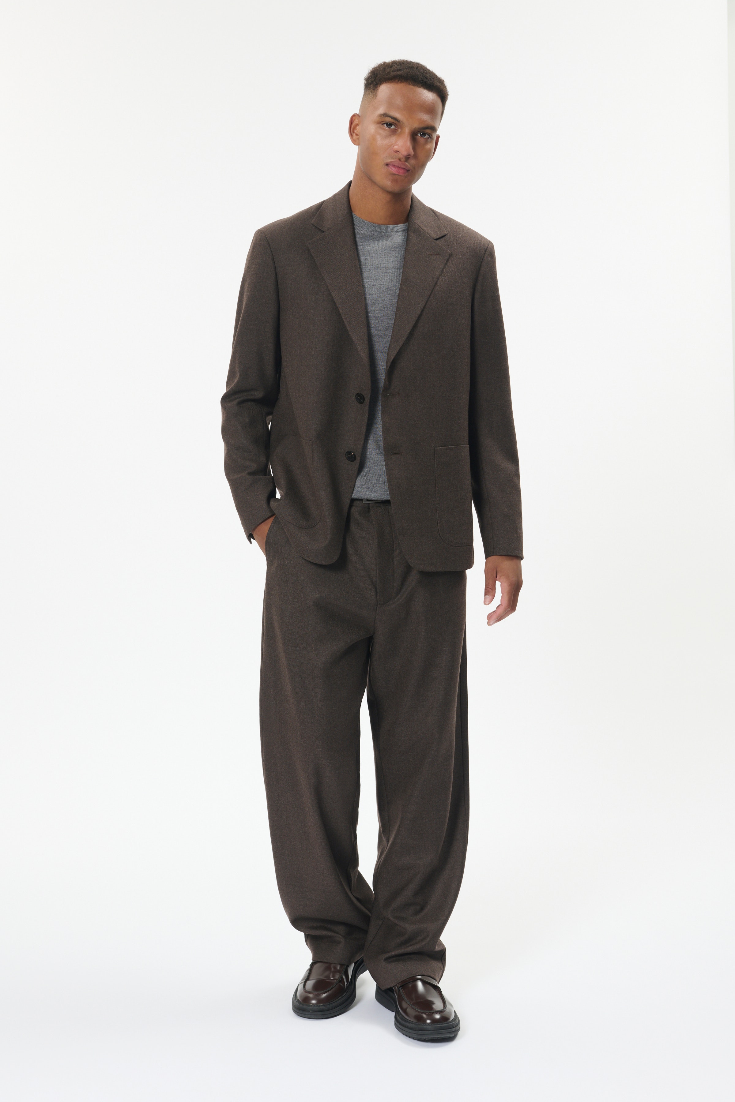 MAchino Bukser LOOKBOOK FRONT 30208813-191018