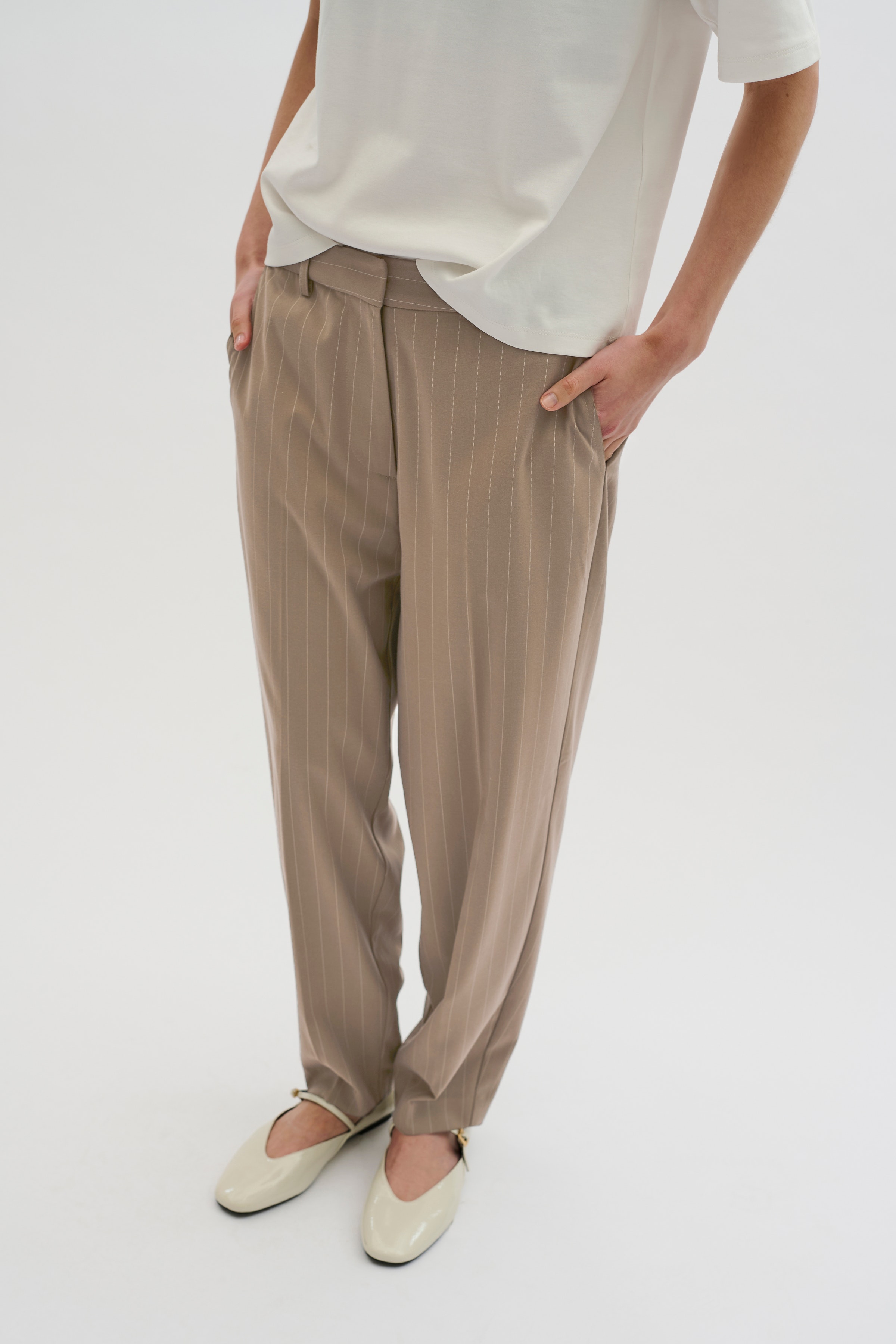 KBMilano Trousers LOOKBOOK FRONT 10104991-181112