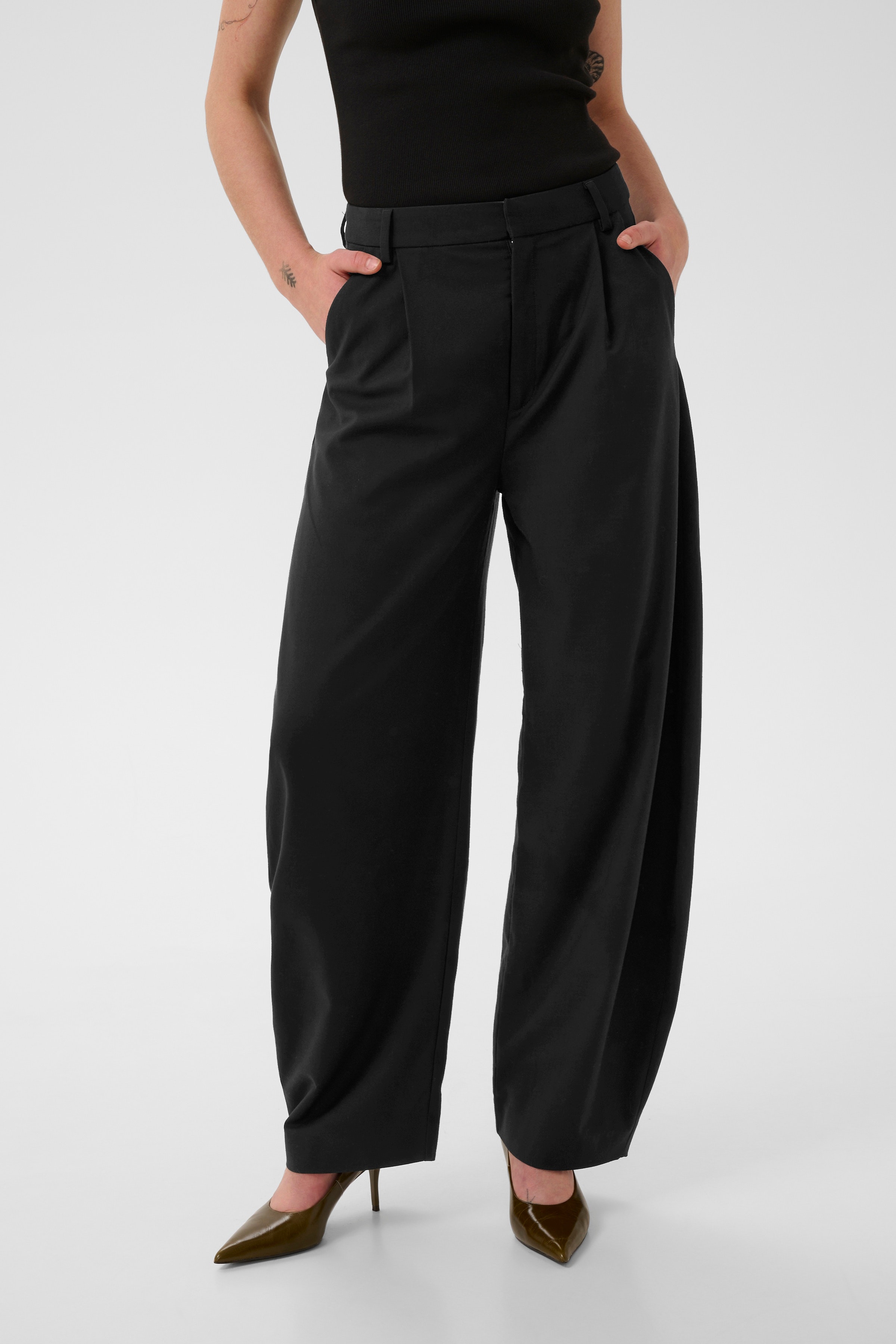 GZcallia Barrel bukser LOOKBOOK FRONT 10910449-100017