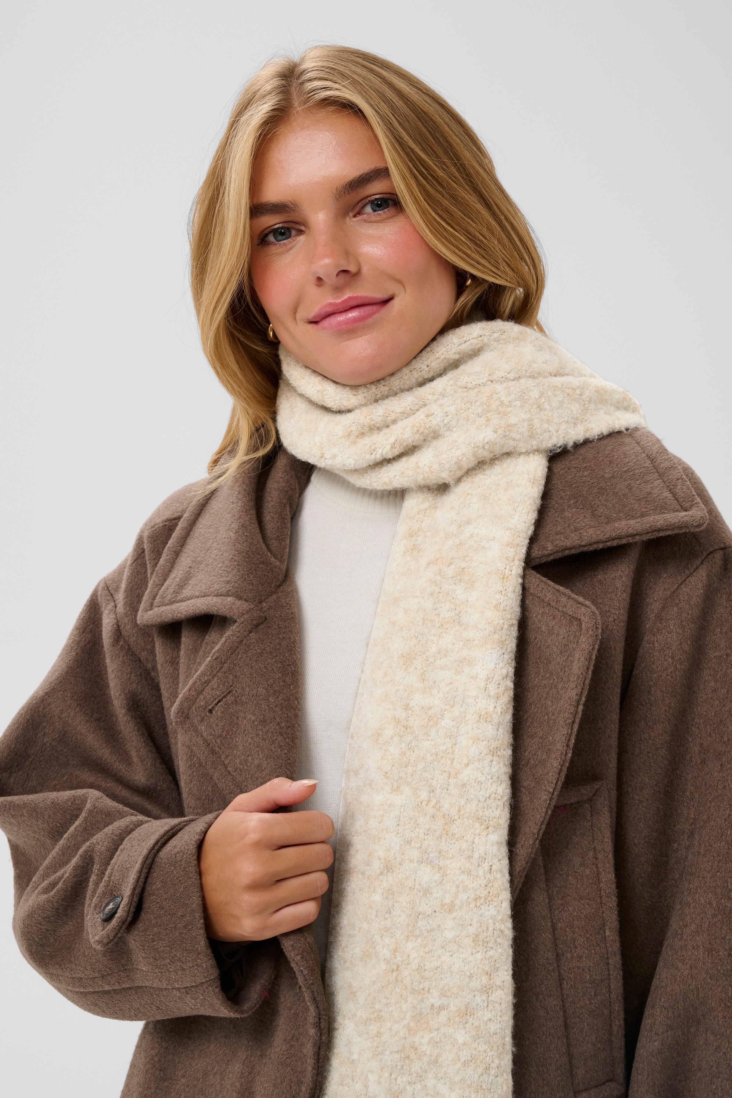 AgitaSZ Tørklæde LOOKBOOK DETAIL 30514175-130403