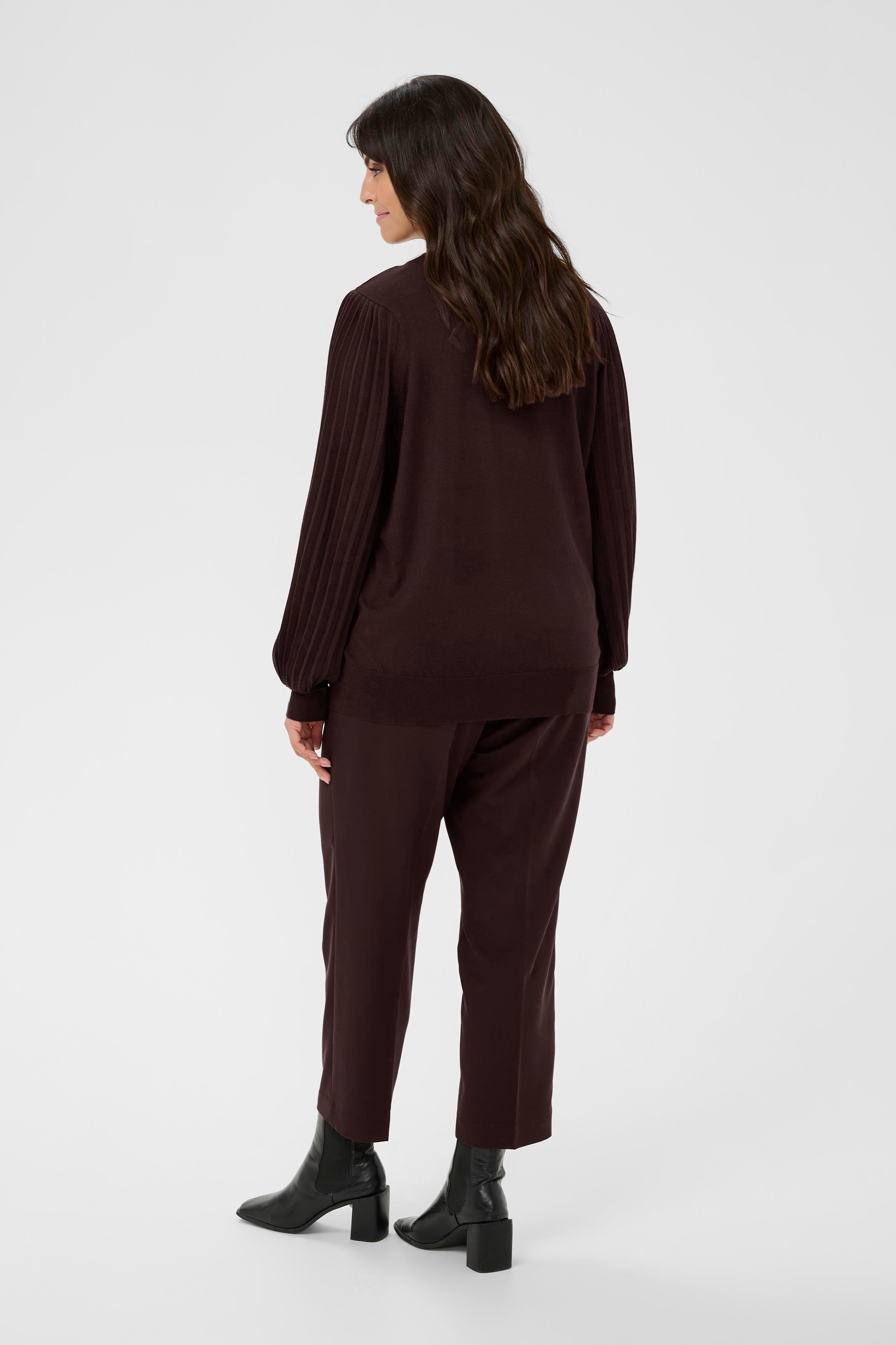 KCloni Pullover LOOKBOOK BACK 10581811-191111