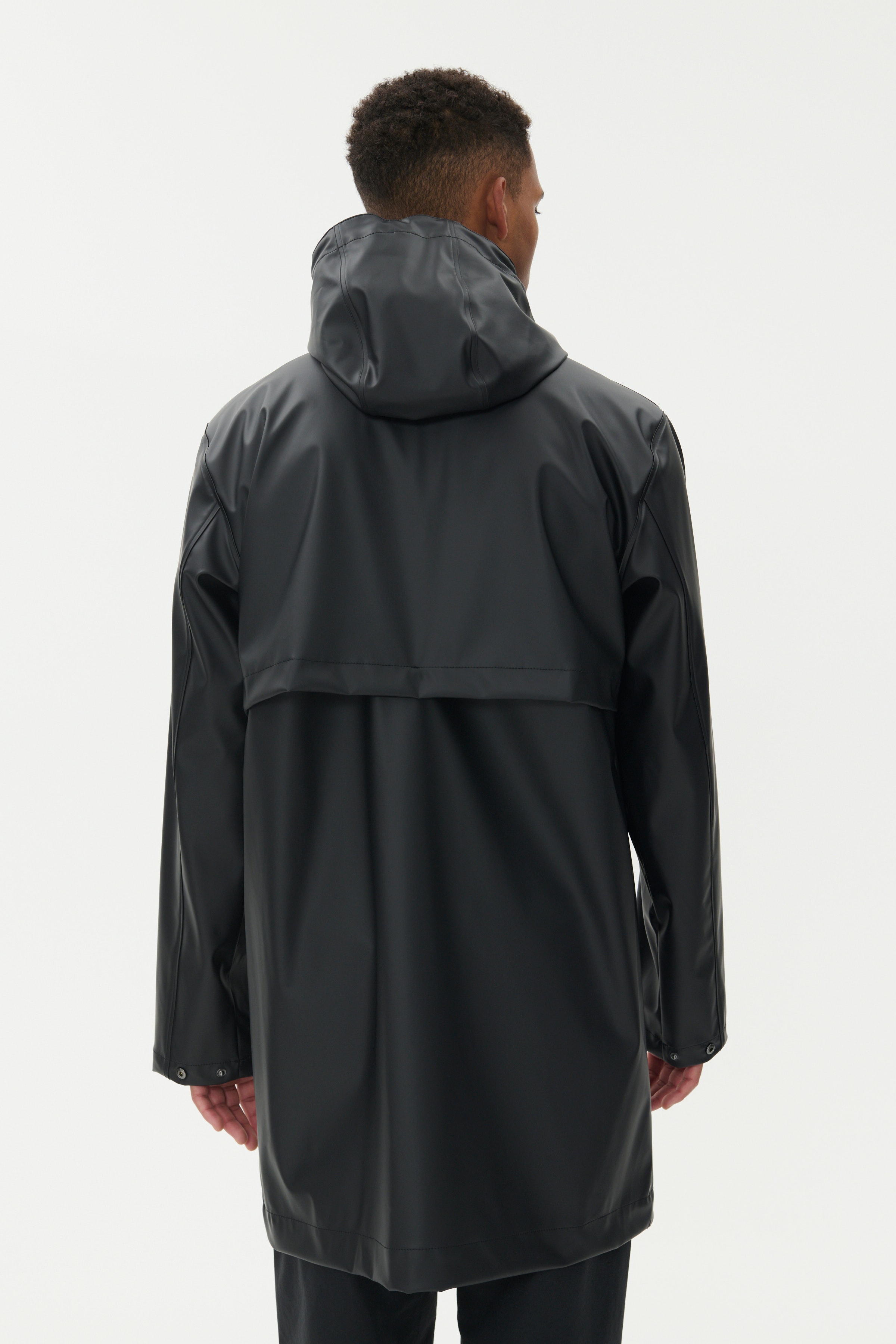 MARainy Mantel LOOKBOOK BACK 30208723-300275