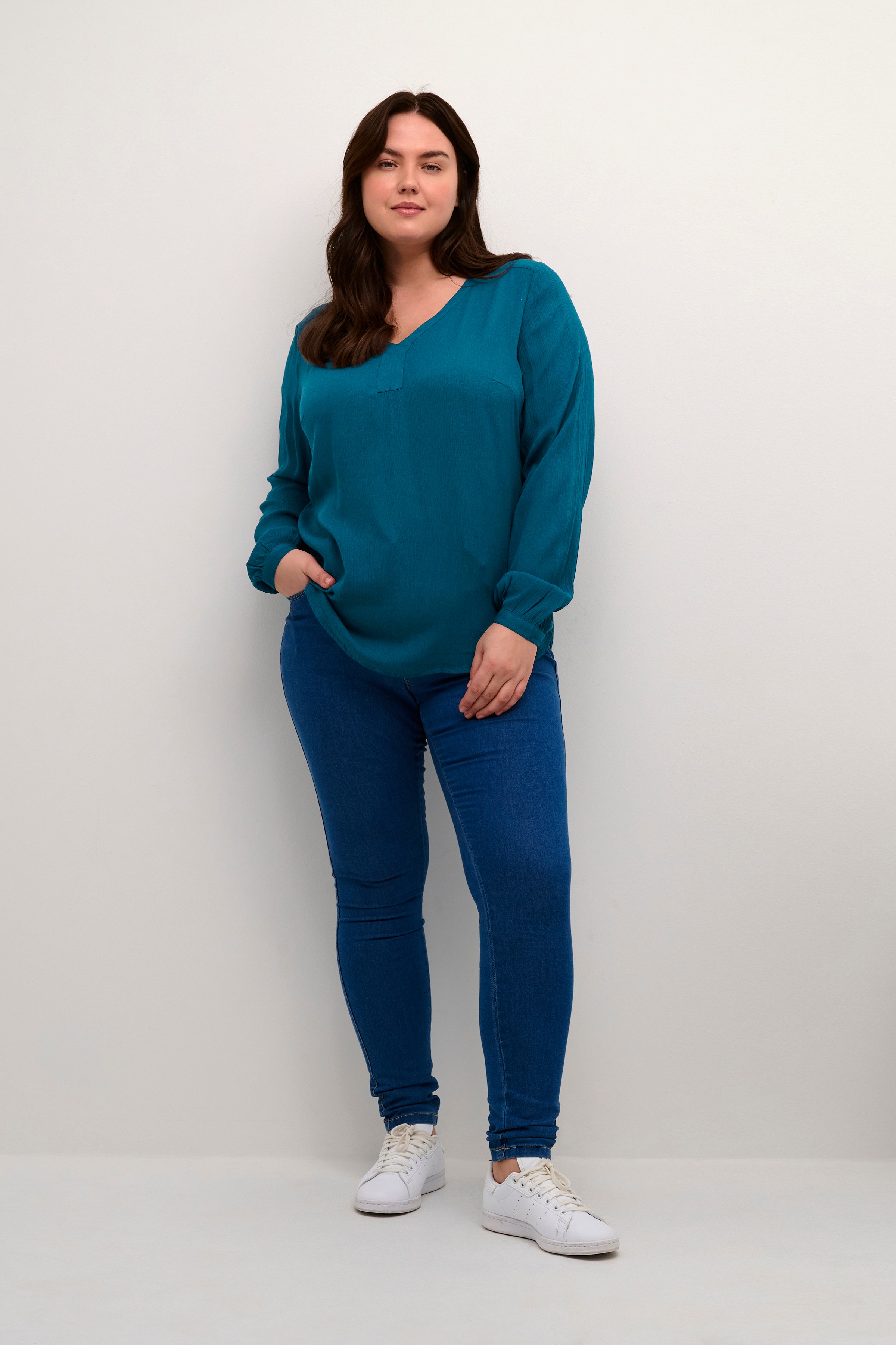 KCami Bluse LOOKBOOK FRONT 10580001-194324