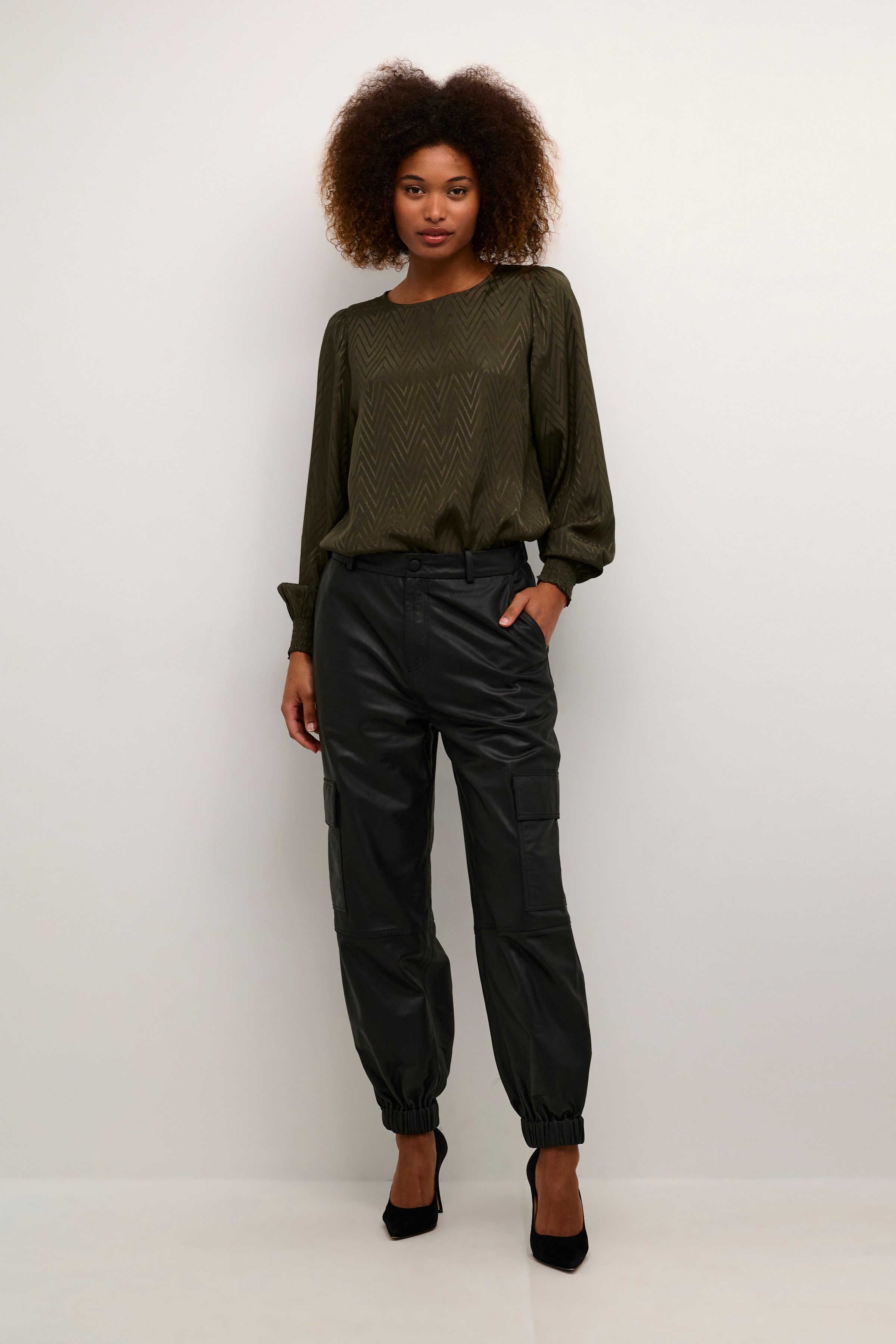 KAmalene Leather trousers LOOKBOOK FRONT 10507887-100121