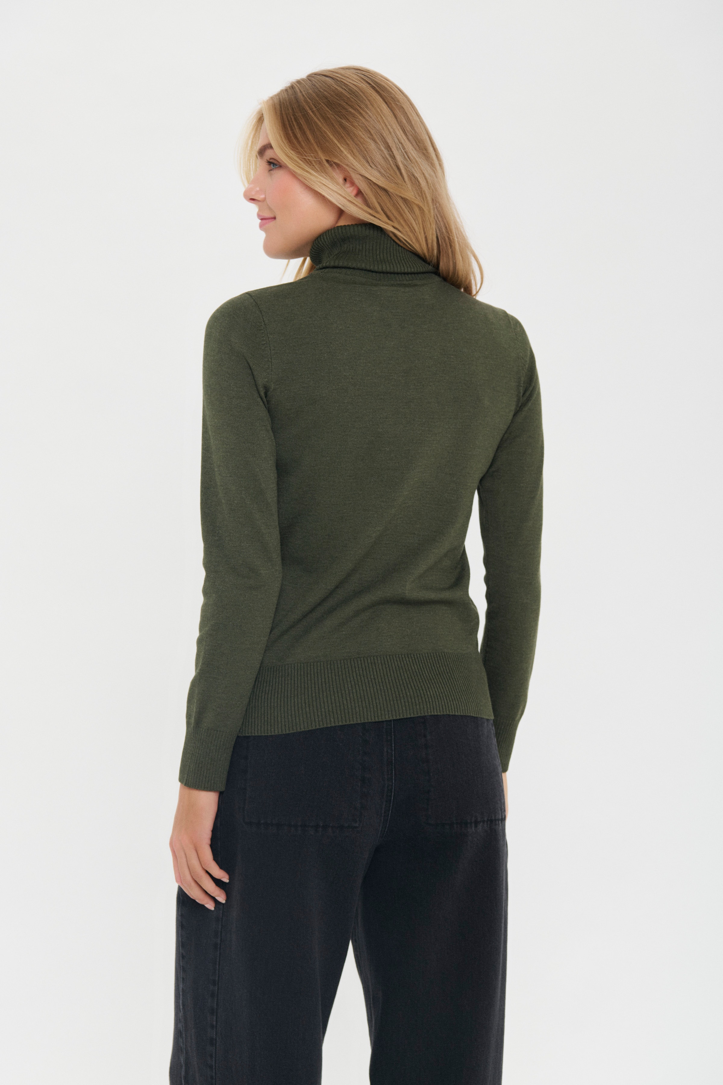 MilaSZ Rollneck Pullover LOOKBOOK BACK 30500018-1905151