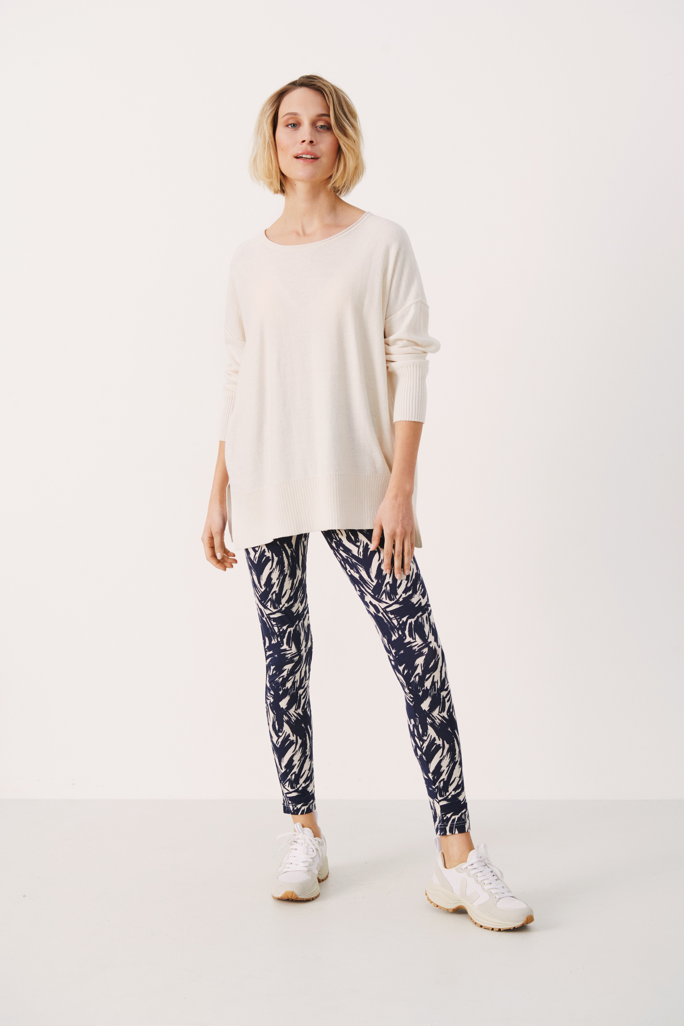 IlivianaPW Pullover LOOKBOOK FRONT 30306651-120304