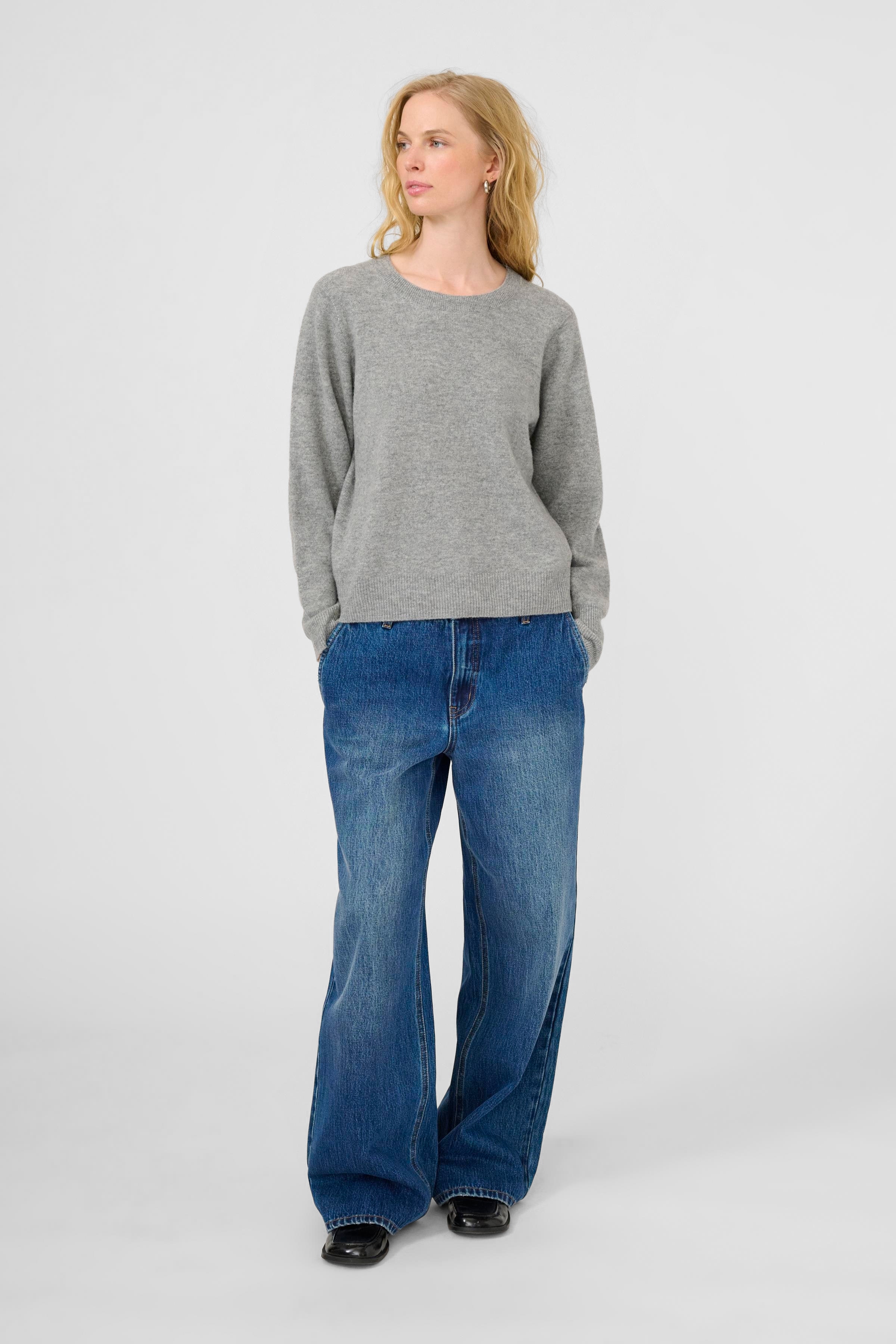 KBAnemone Pullover LOOKBOOK FRONT 10105775-103702
