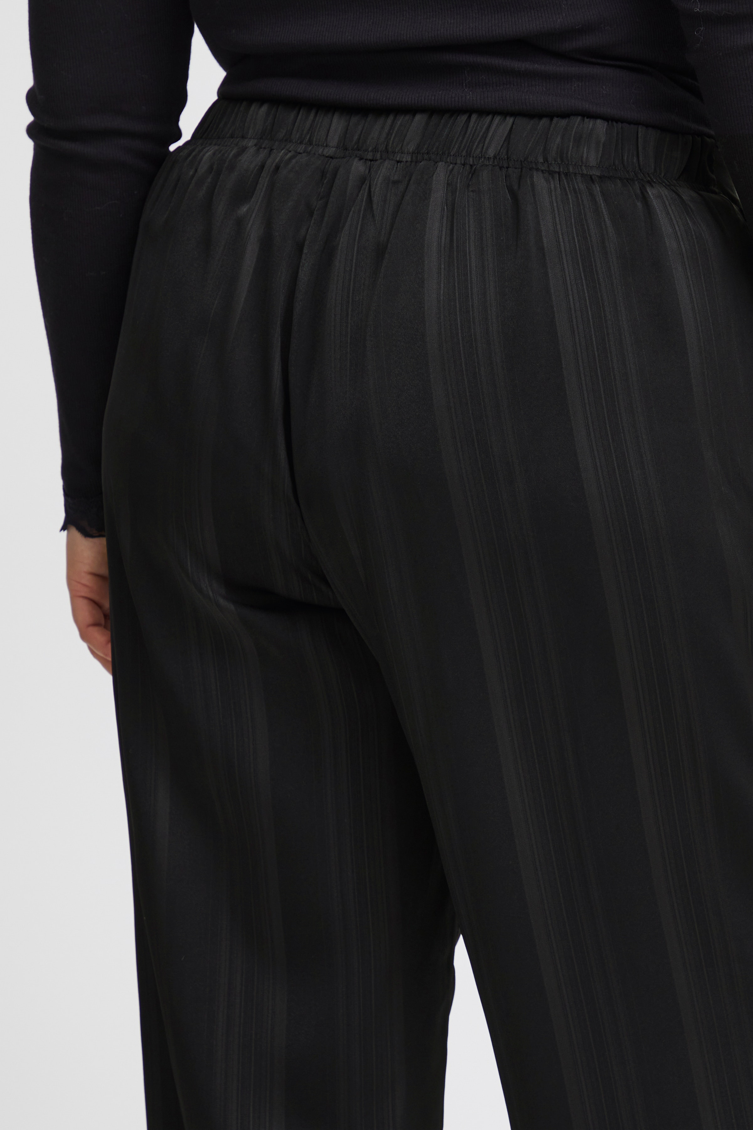 FPYNDA Bukser LOOKBOOK DETAIL 20613094-200113