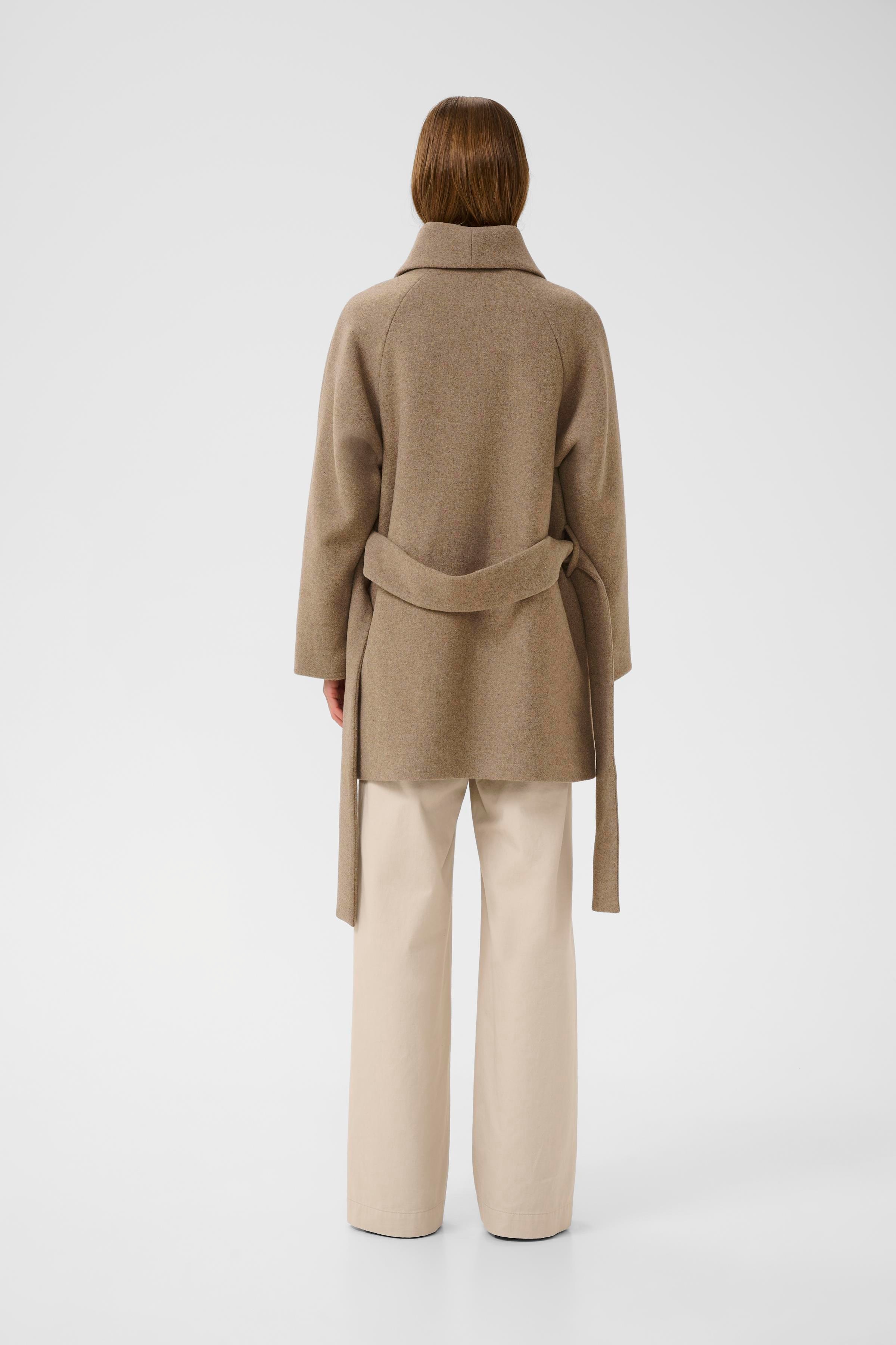 YunahIW Frakke LOOKBOOK FRONT 30110611-1813041