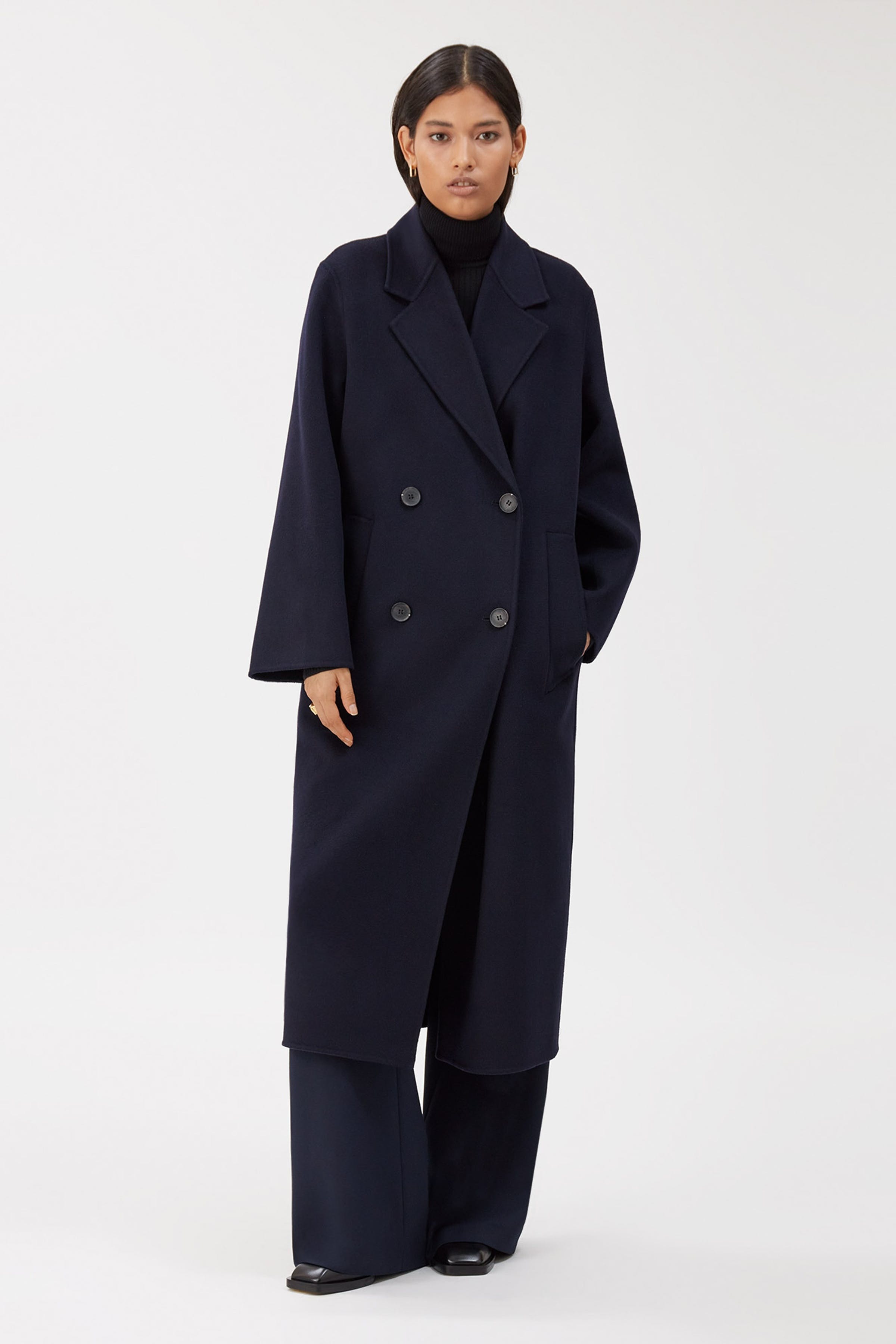 CLARA Kåpe LOOKBOOK FRONT 30600563-BL899