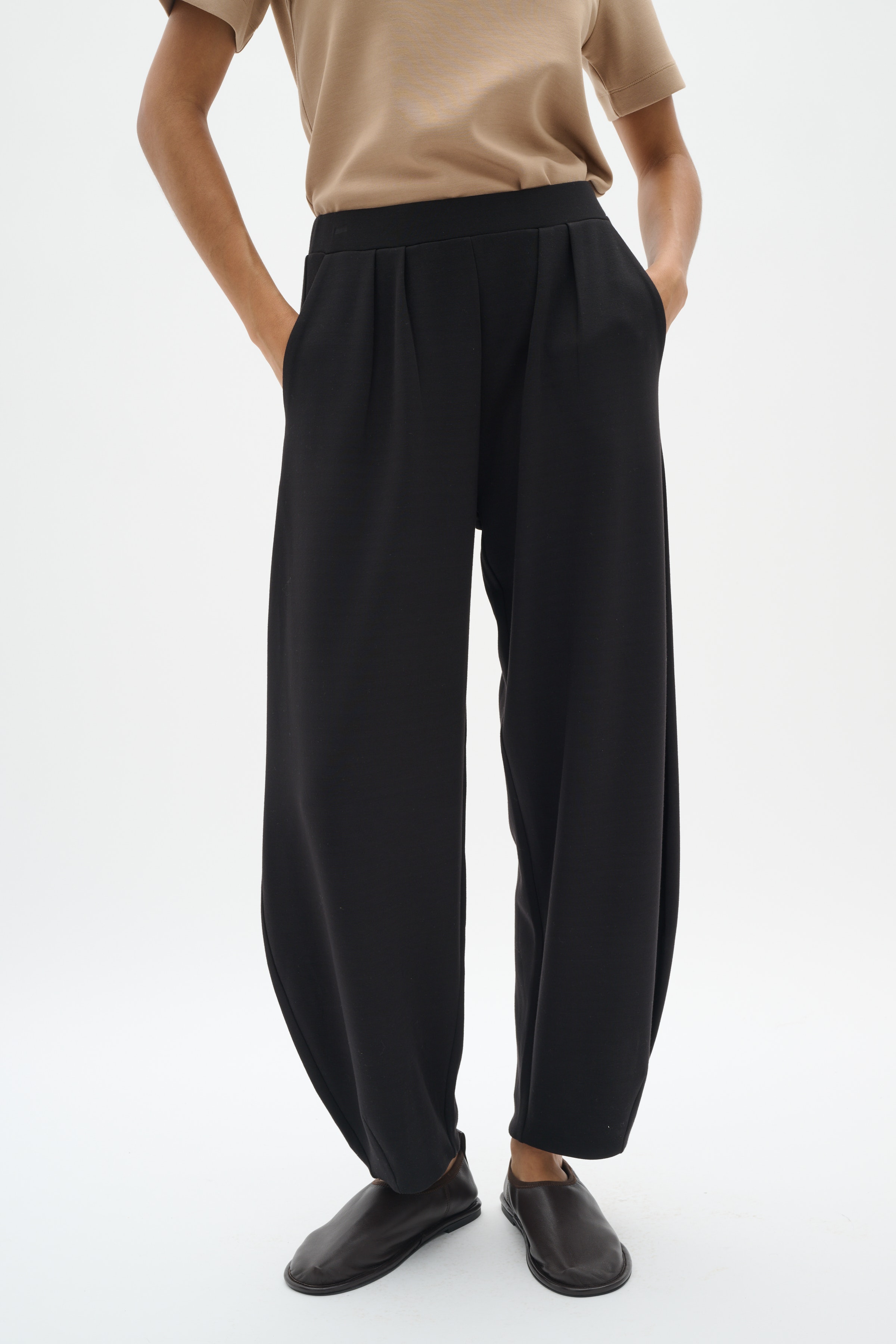 LaicentIW Trousers LOOKBOOK FRONT 30110001-194008