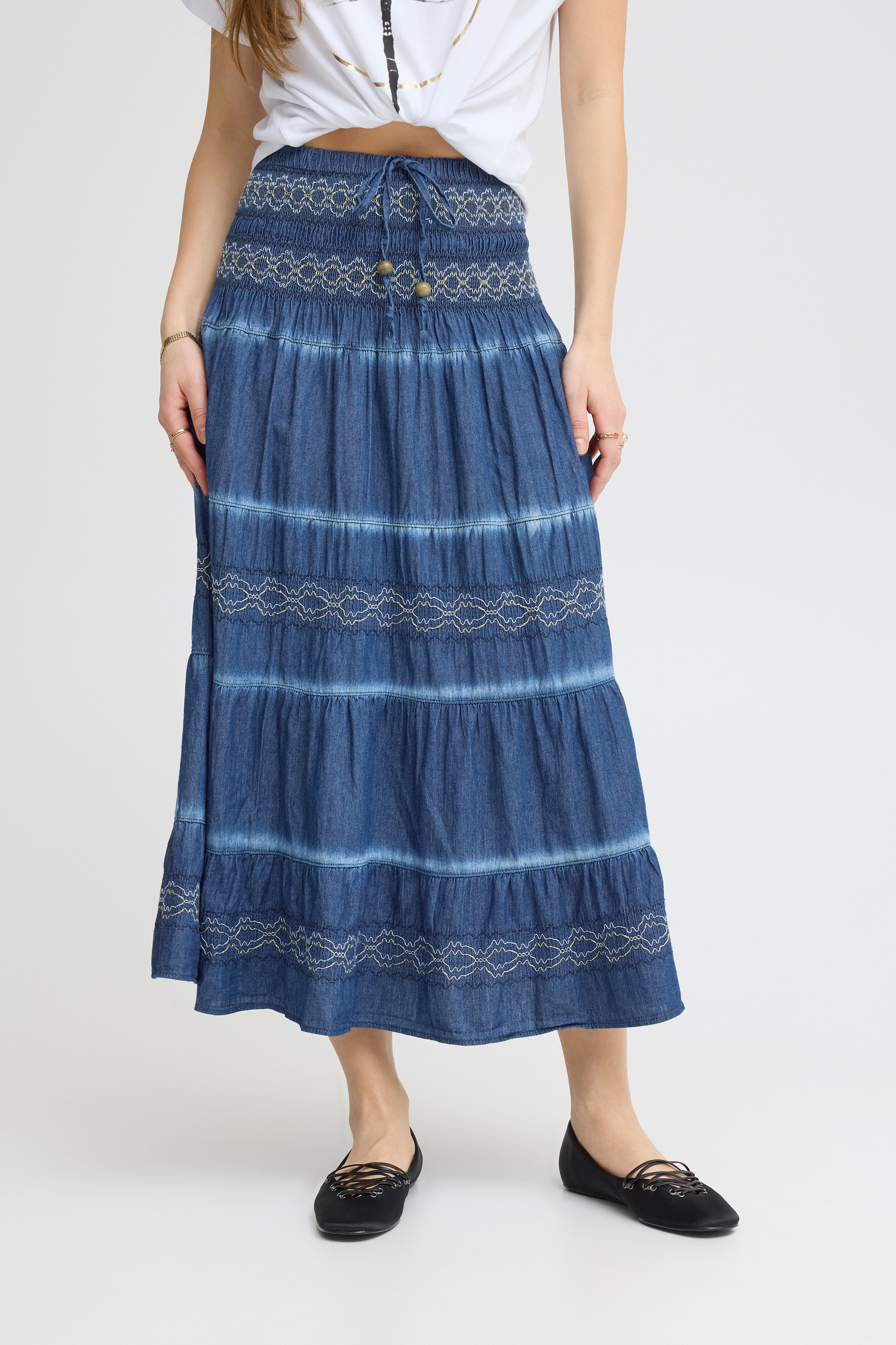 SBMOLLY Skjørt LOOKBOOK FRONT 22100951-194118