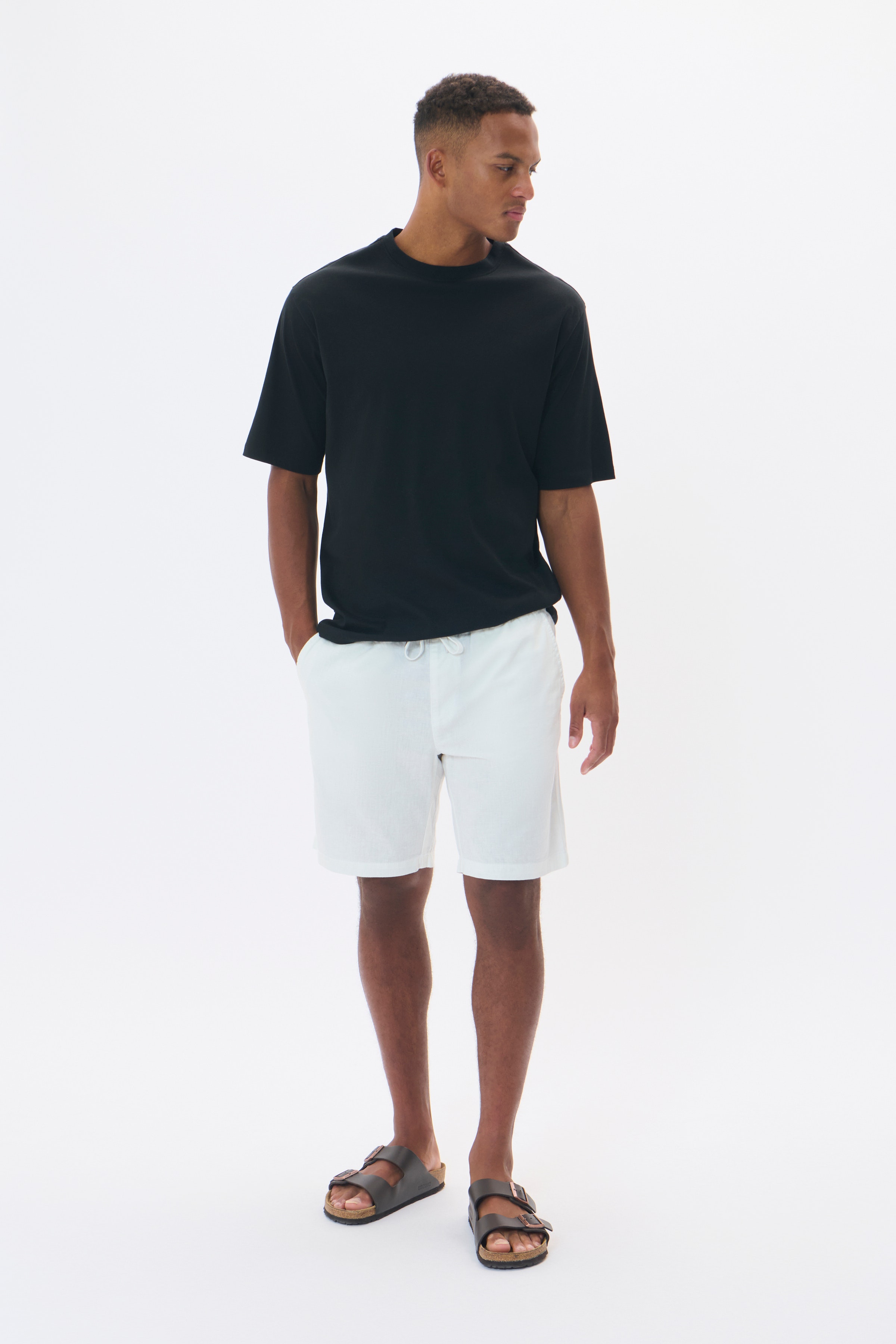 MAbarton linshorts LOCATION NONE 30206032-114201