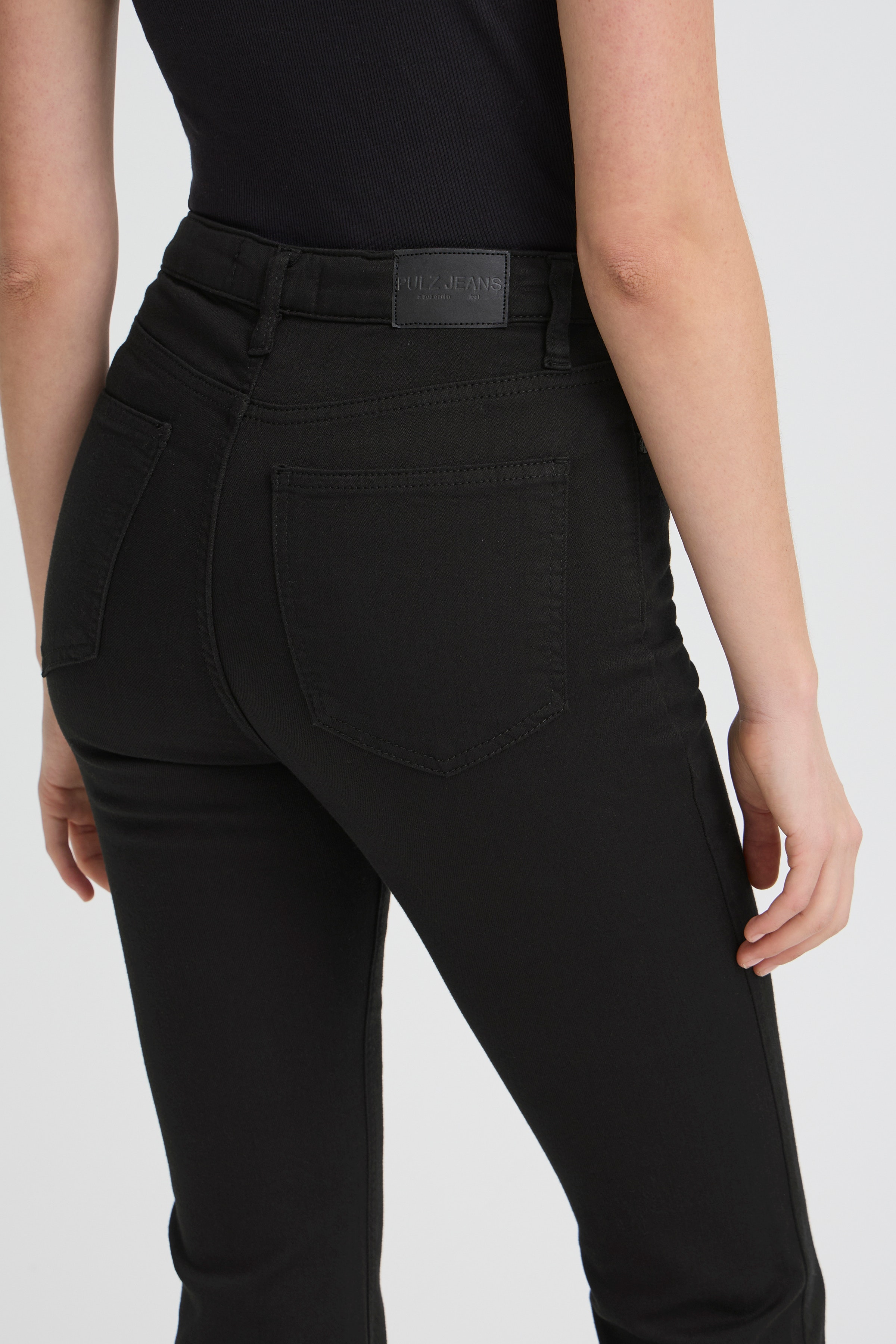 PZBECCA UHW Bootcut Leg LOOKBOOK DETAIL 50208722-200004