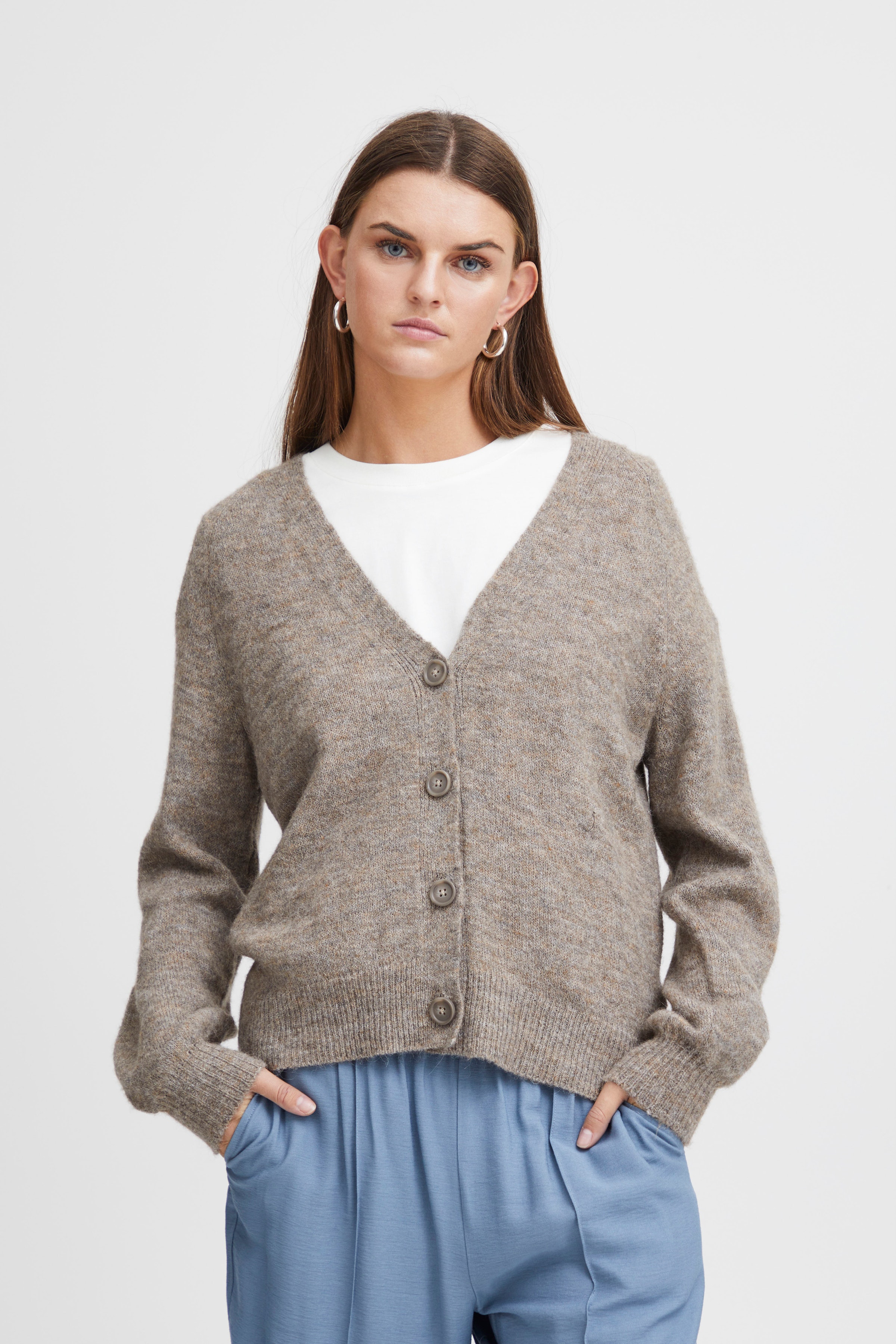 IHKAMARA Cardigan LOOKBOOK FRONT 20116948-171212