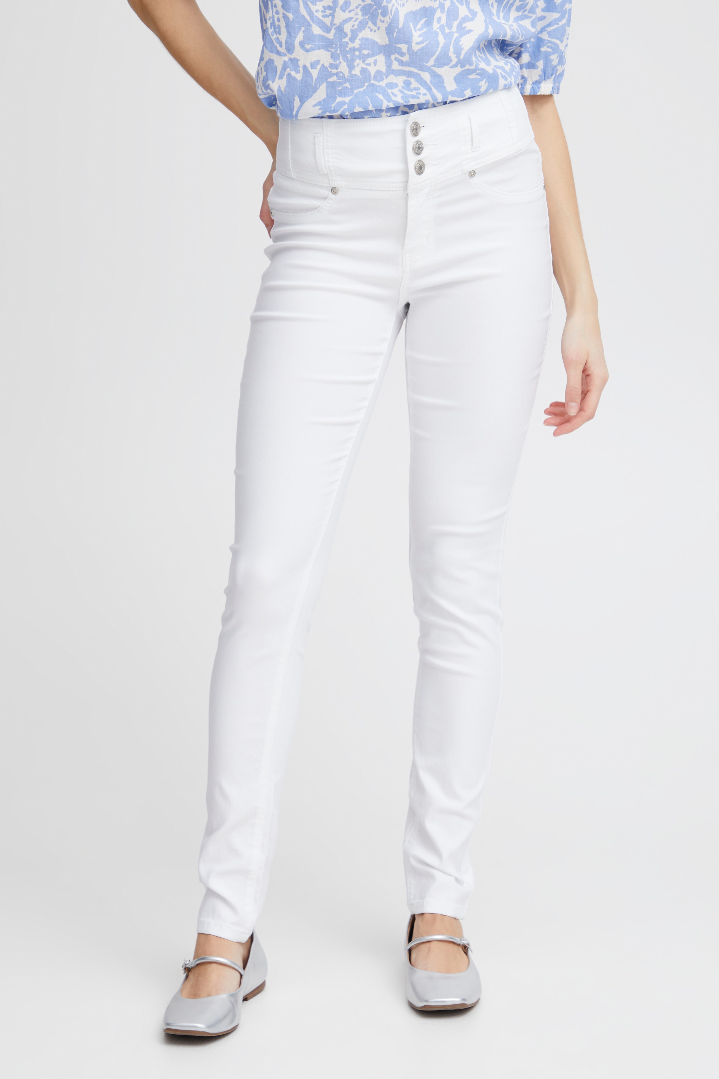 FRZALIN Hose LOOKBOOK FRONT 601749-60002