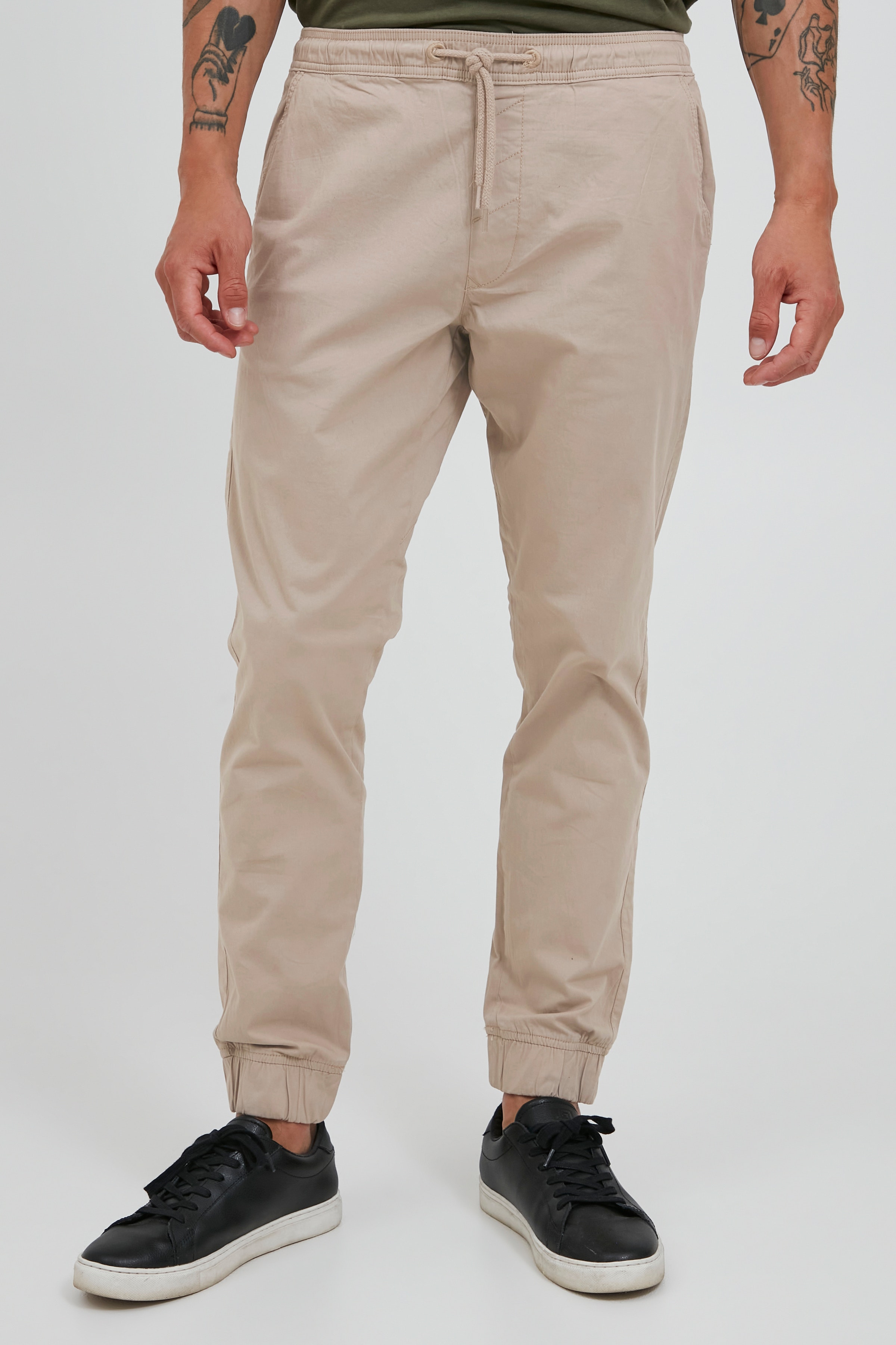 SDTRUC Trousers LOOKBOOK FRONT 21103814-790162