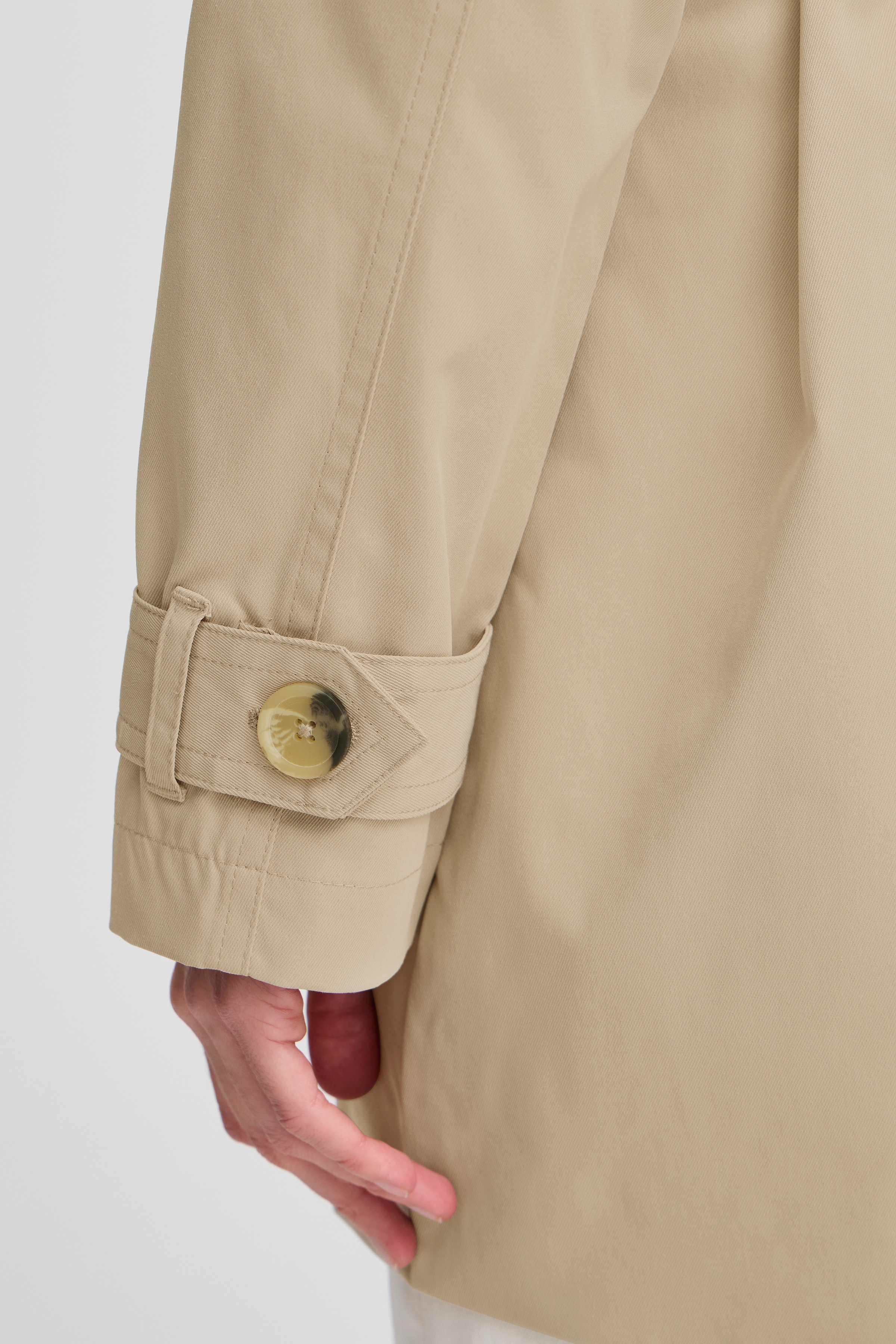 BYAMONA Mantel LOOKBOOK DETAIL 20814235-151304