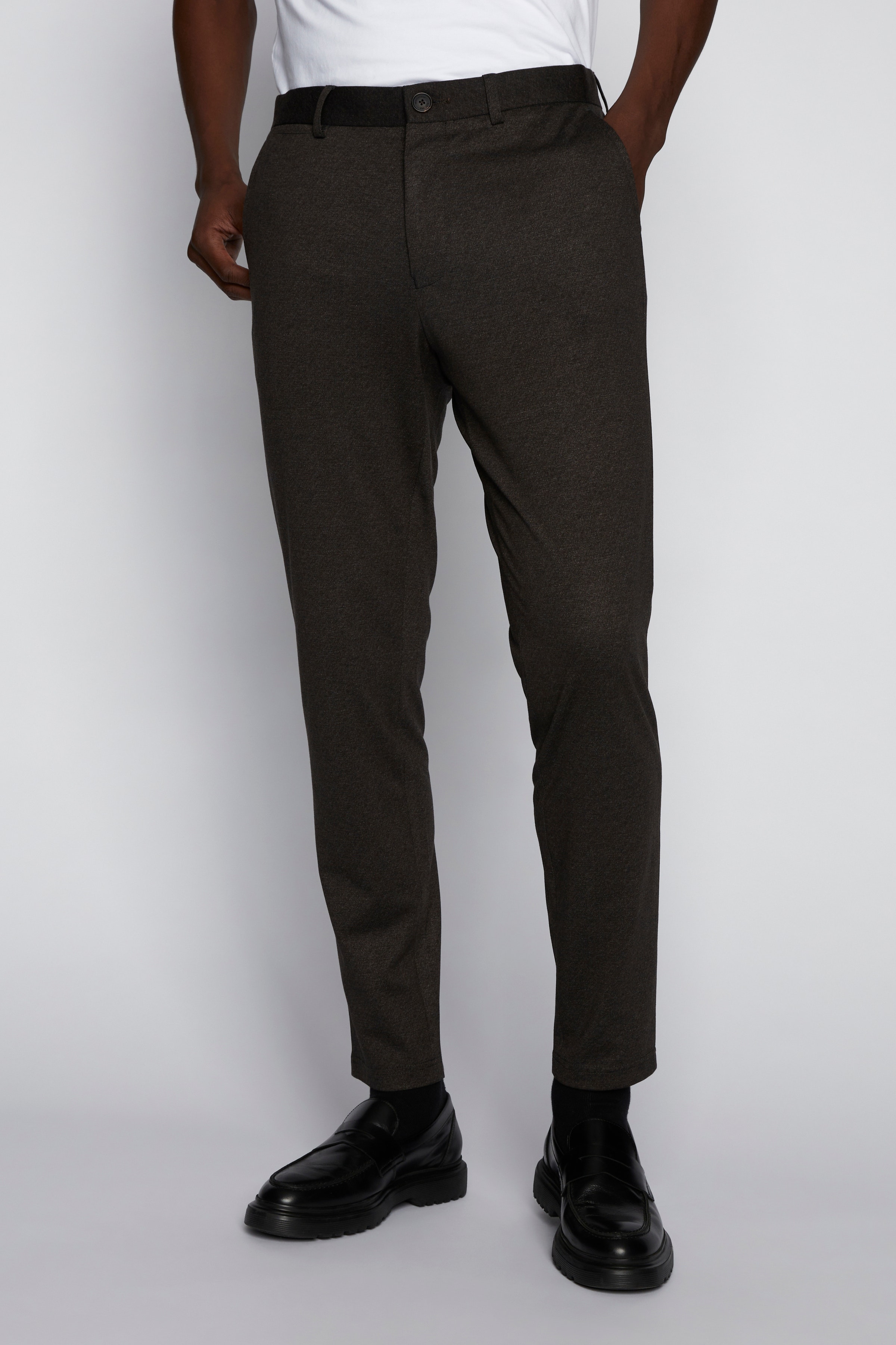 MAliam Hose LOOKBOOK FRONT 30206302-190820