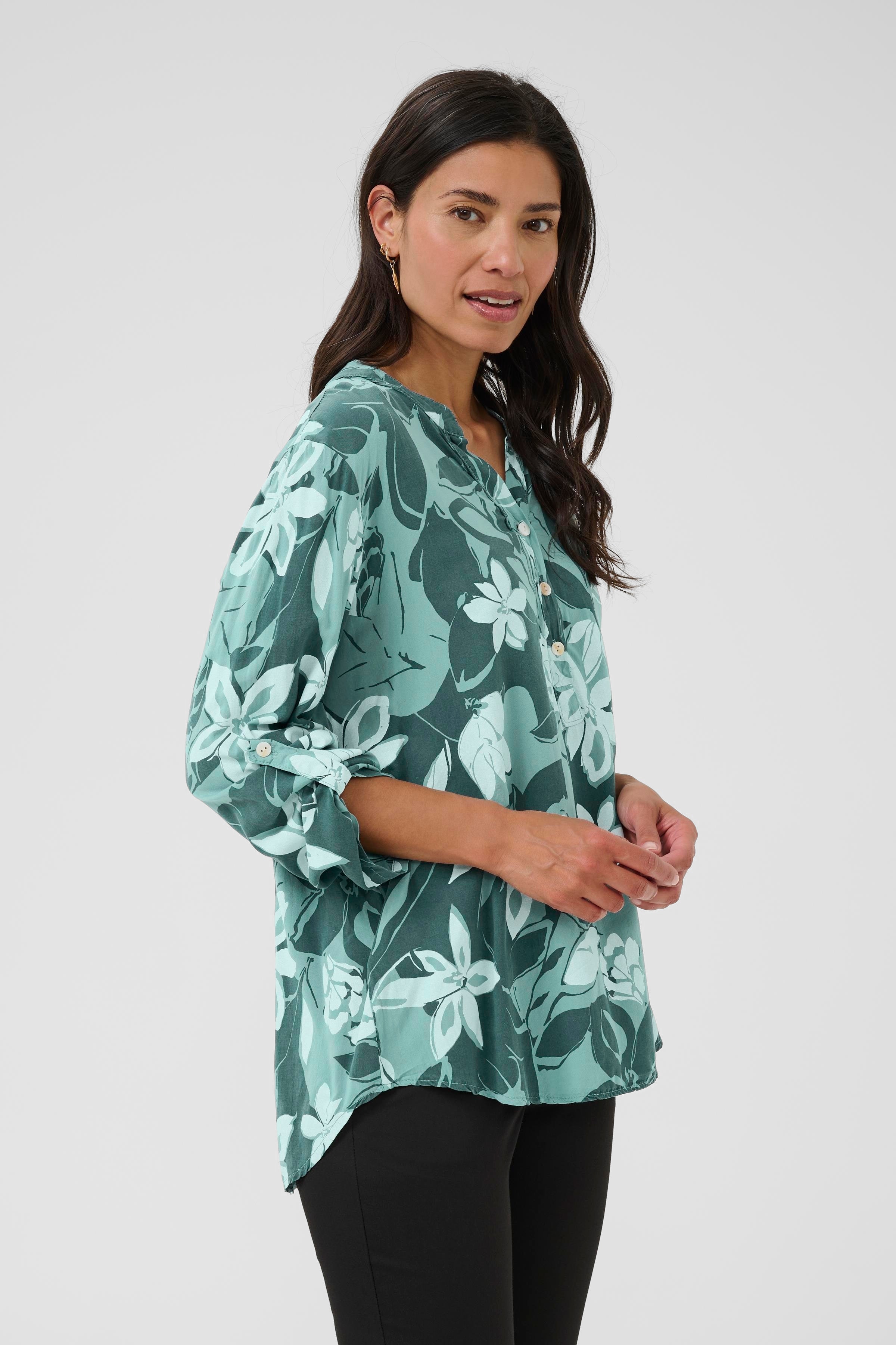 BPkicka Bluse LOOKBOOK FRONT 40103558-400884