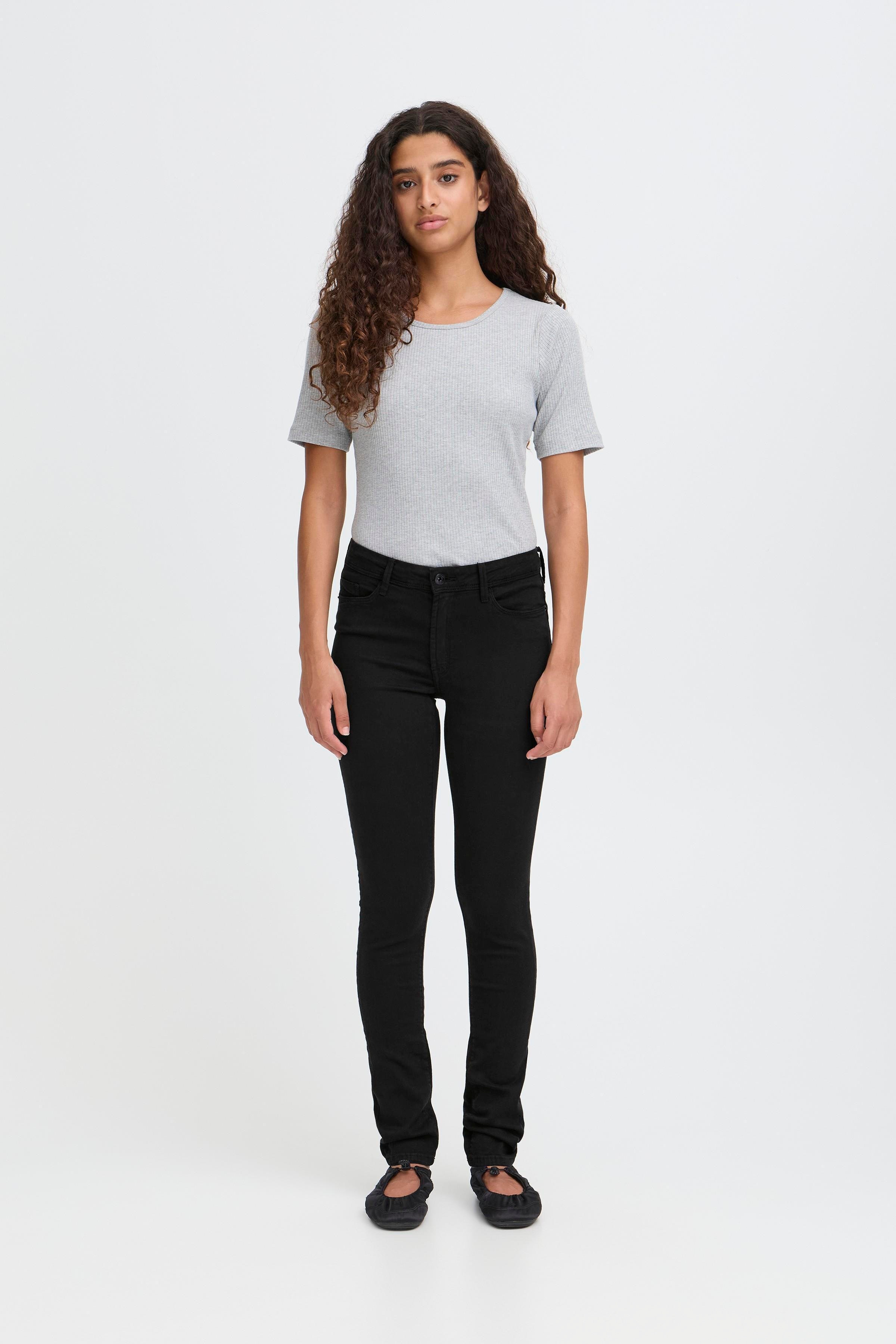 IHERIN Jeans LOOKBOOK FRONT 102768-10001