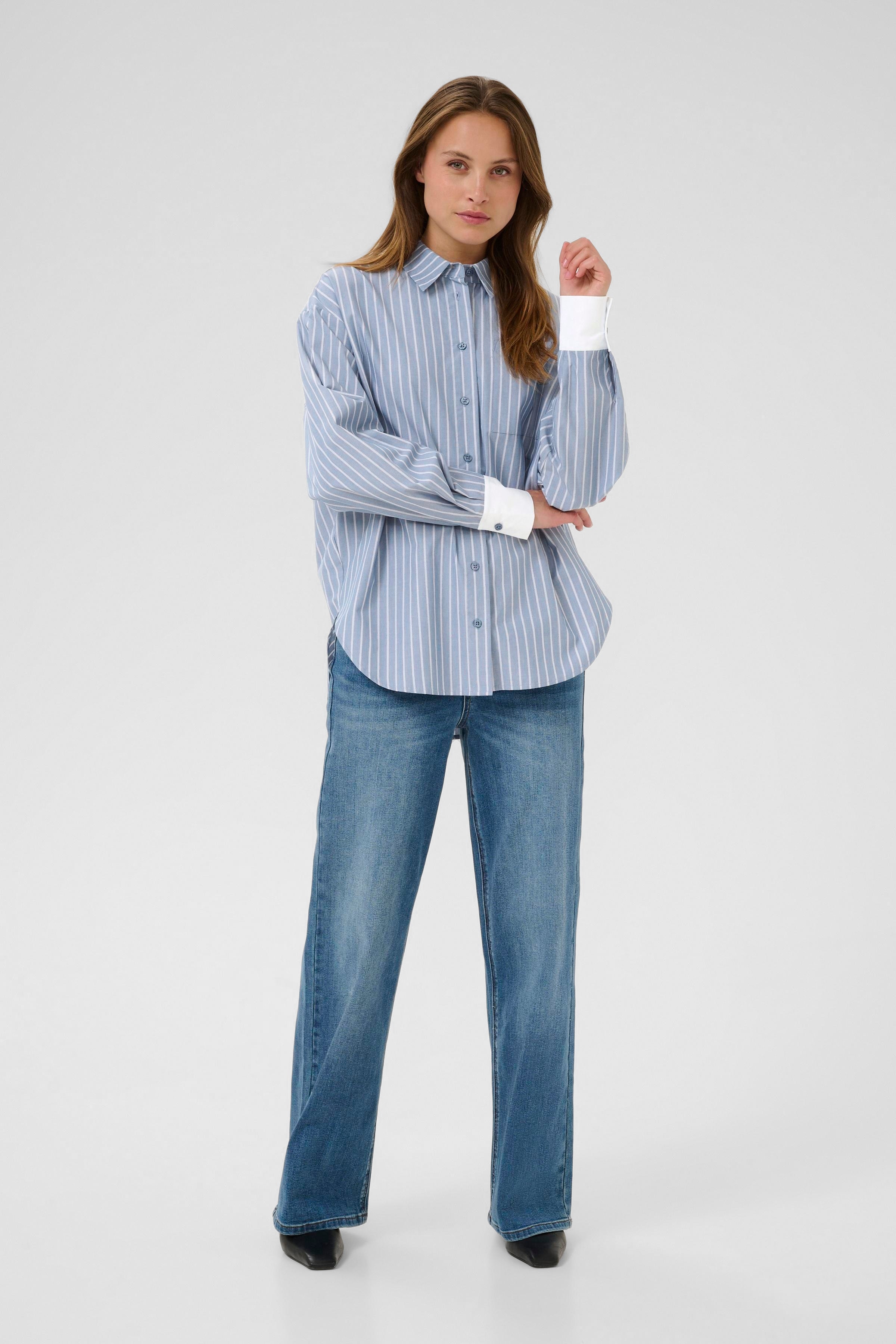 KAmilina Shirt LOOKBOOK FRONT 10510642-108274