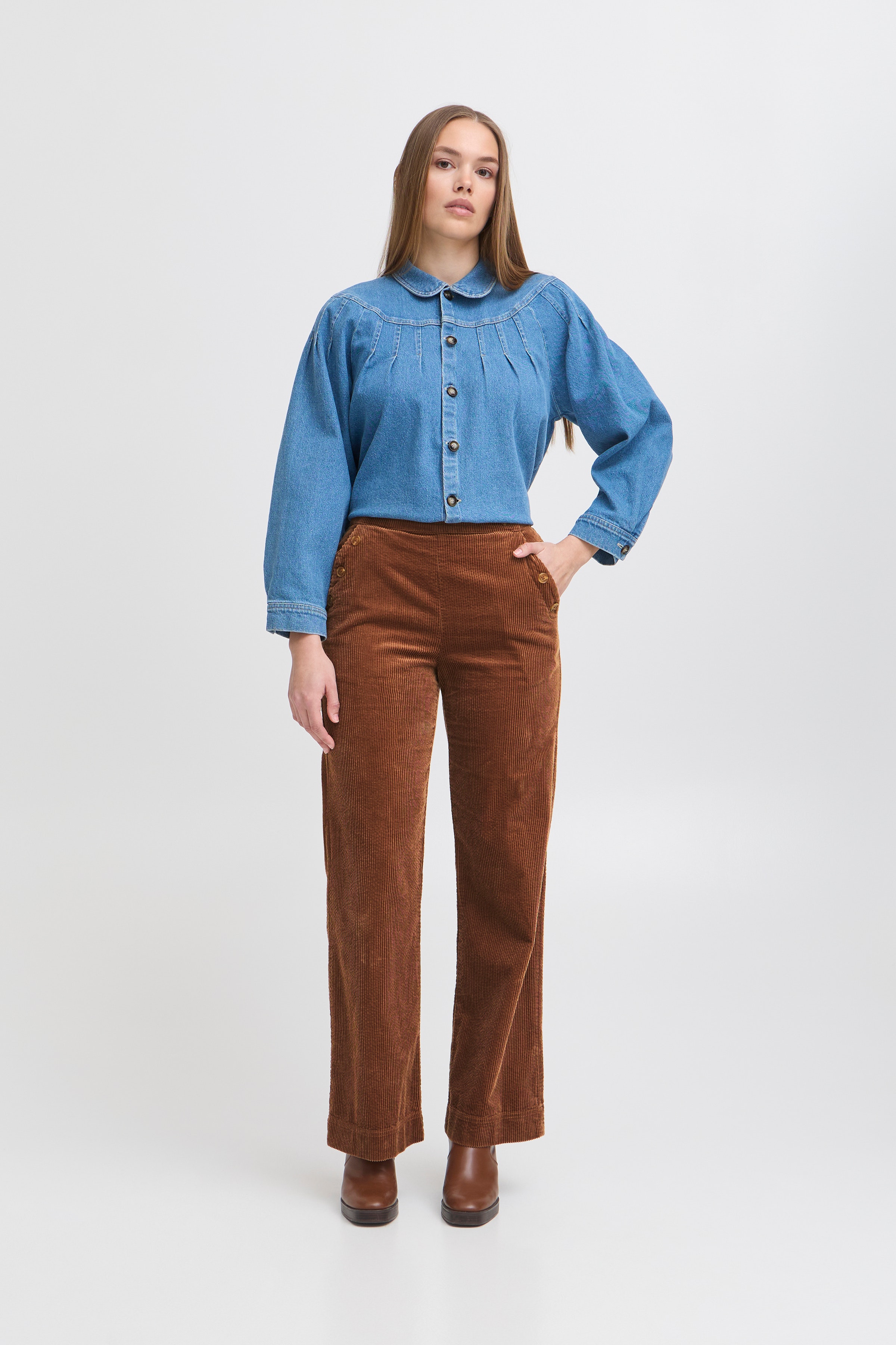 IRTWIN Byxor LOOKBOOK FRONT 20123293-181130