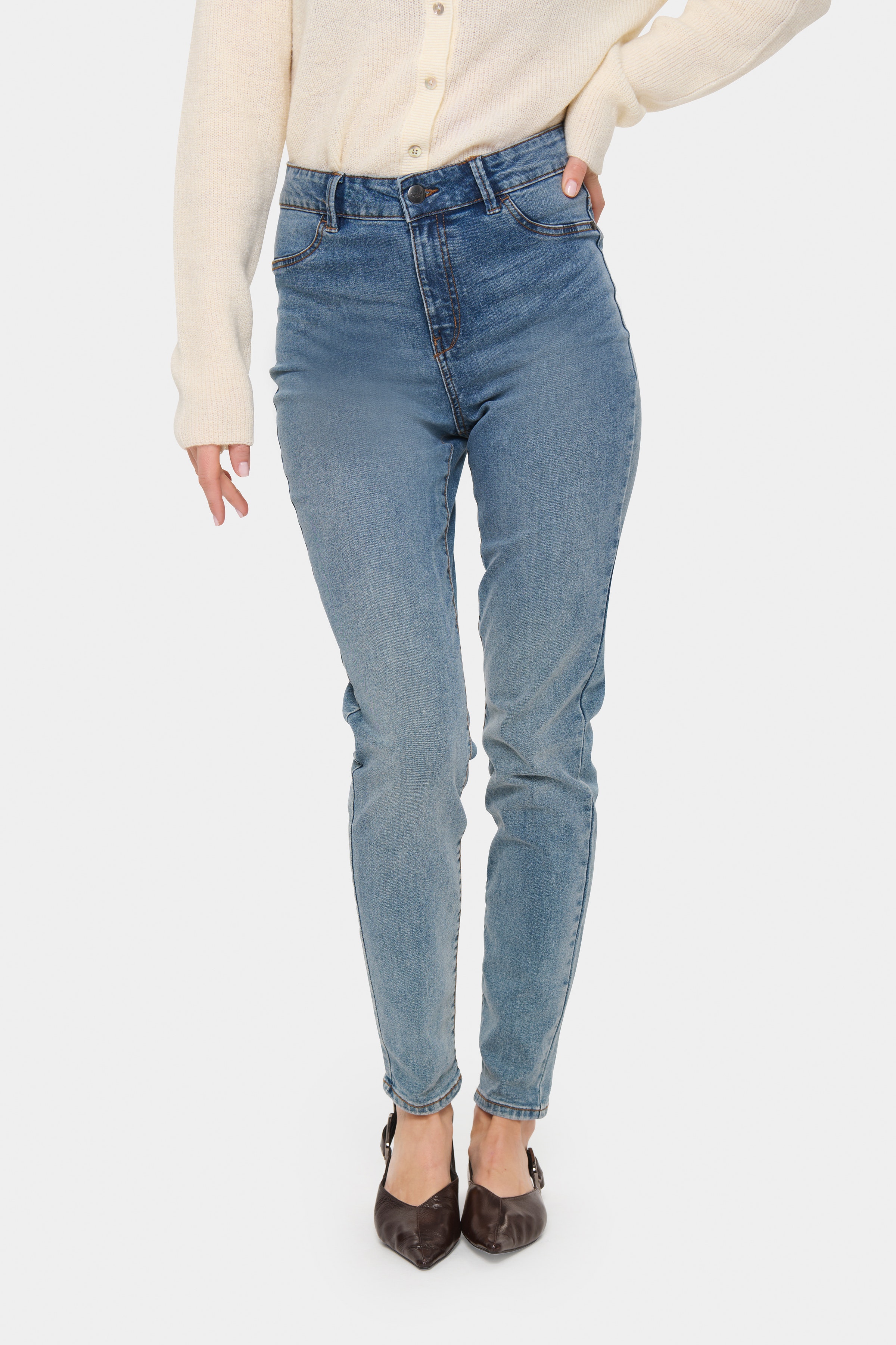 TinnaSZ Jeans LOOKBOOK FRONT 30510166-134103