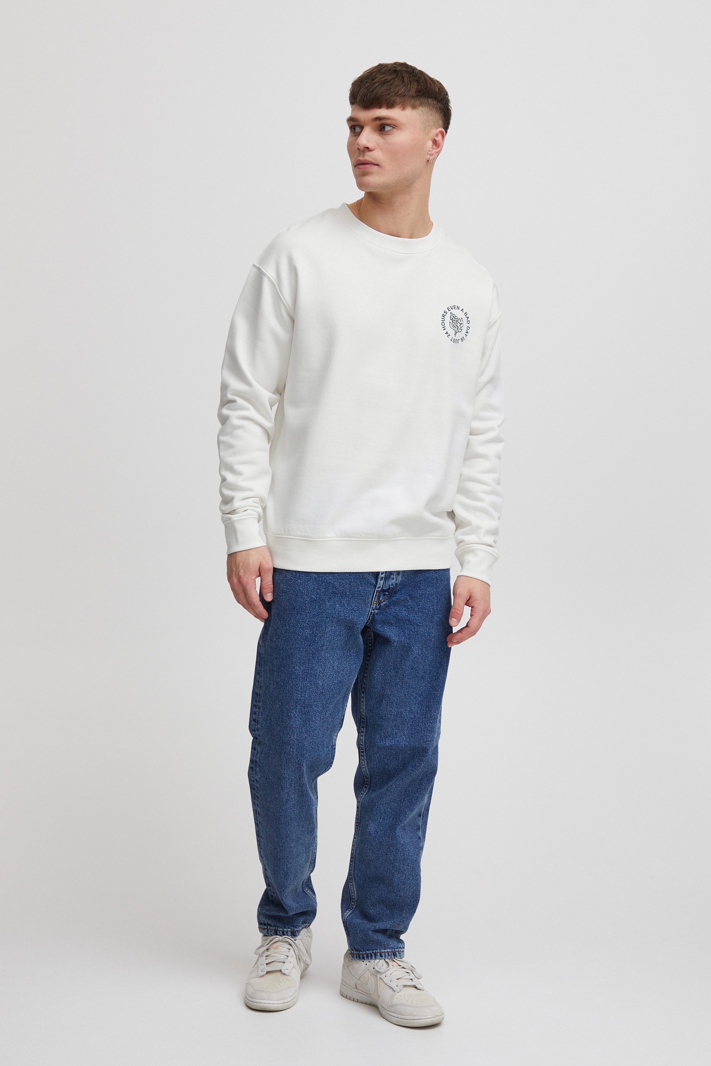 SDGaius Sweatshirt LOOKBOOK FRONT 21107854-114201