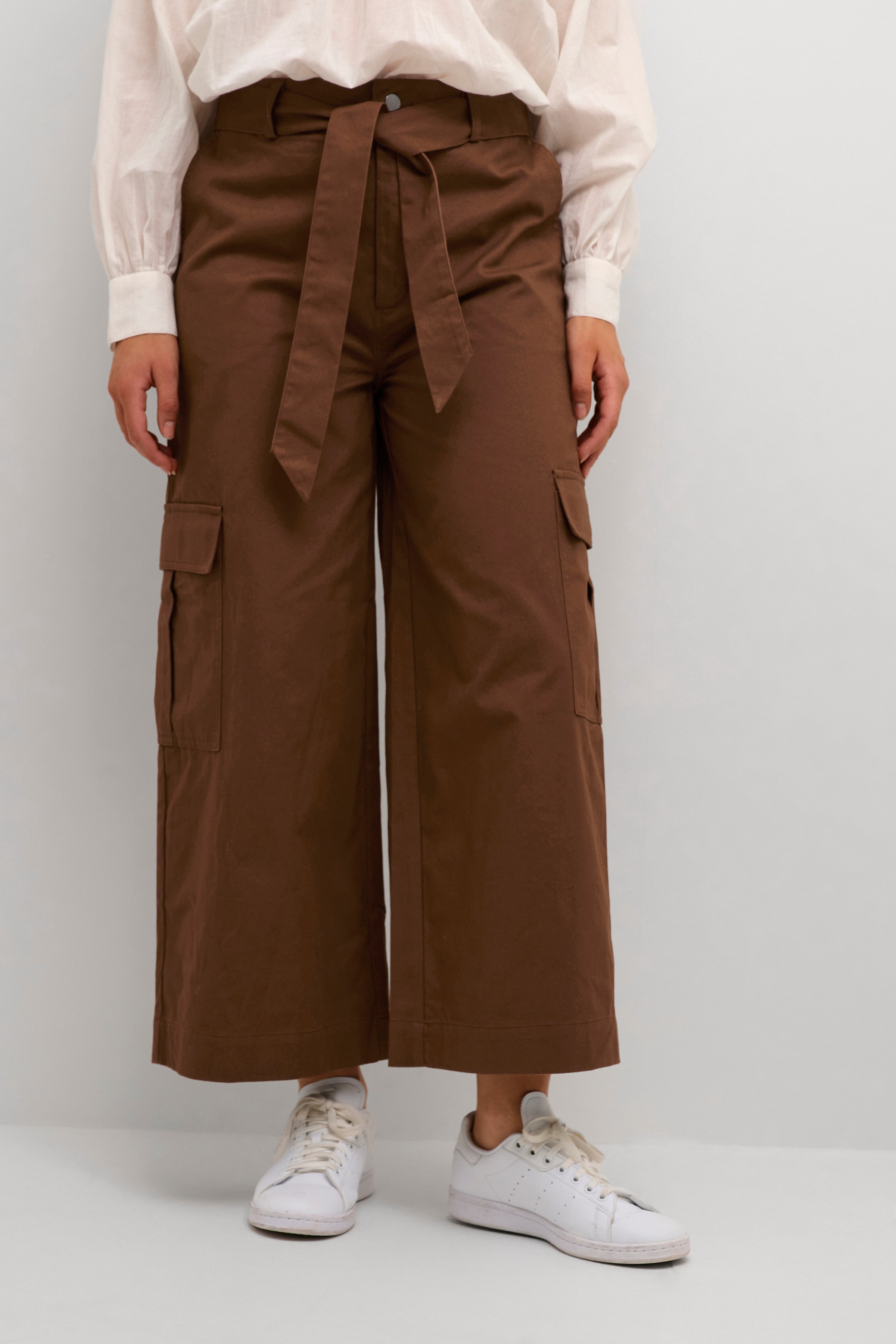 KAcarmen Trousers LOOKBOOK FRONT 10507581-181232