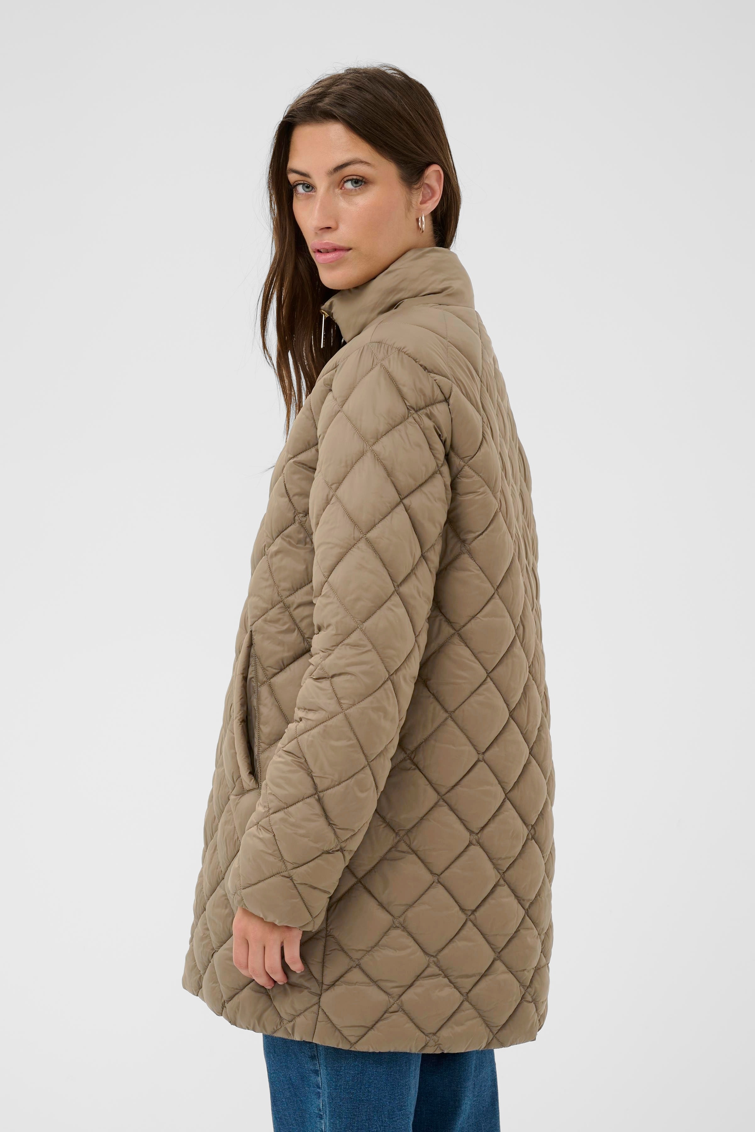 OlilanPW Outerwear LOOKBOOK BACK 30310244-181015