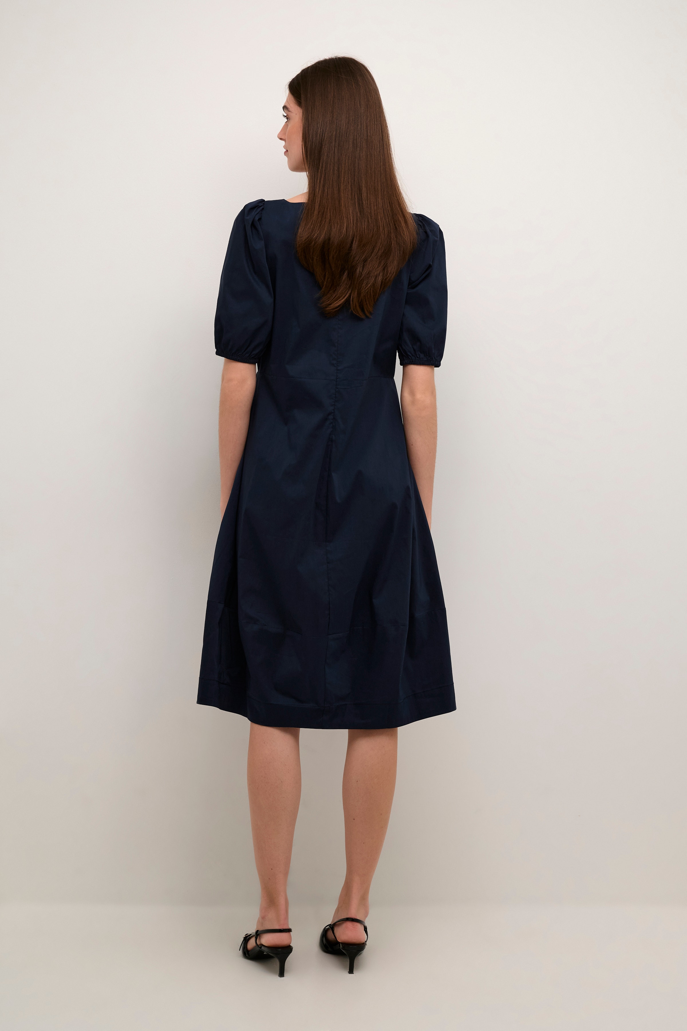 CUantoinett Kleid LOOKBOOK BACK 50110875-193921