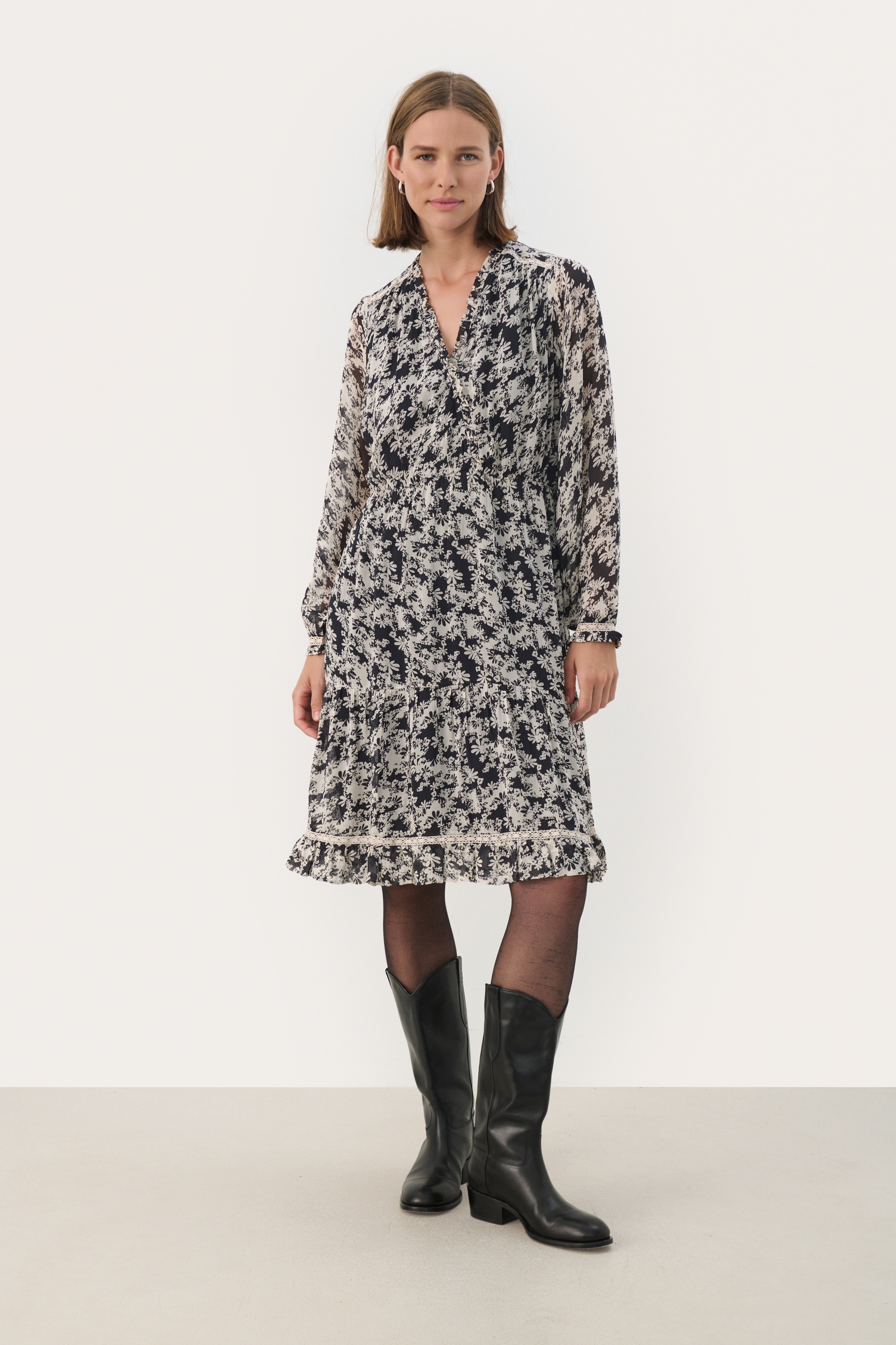 MunyaPW Kjole LOOKBOOK FRONT 30309321-303186